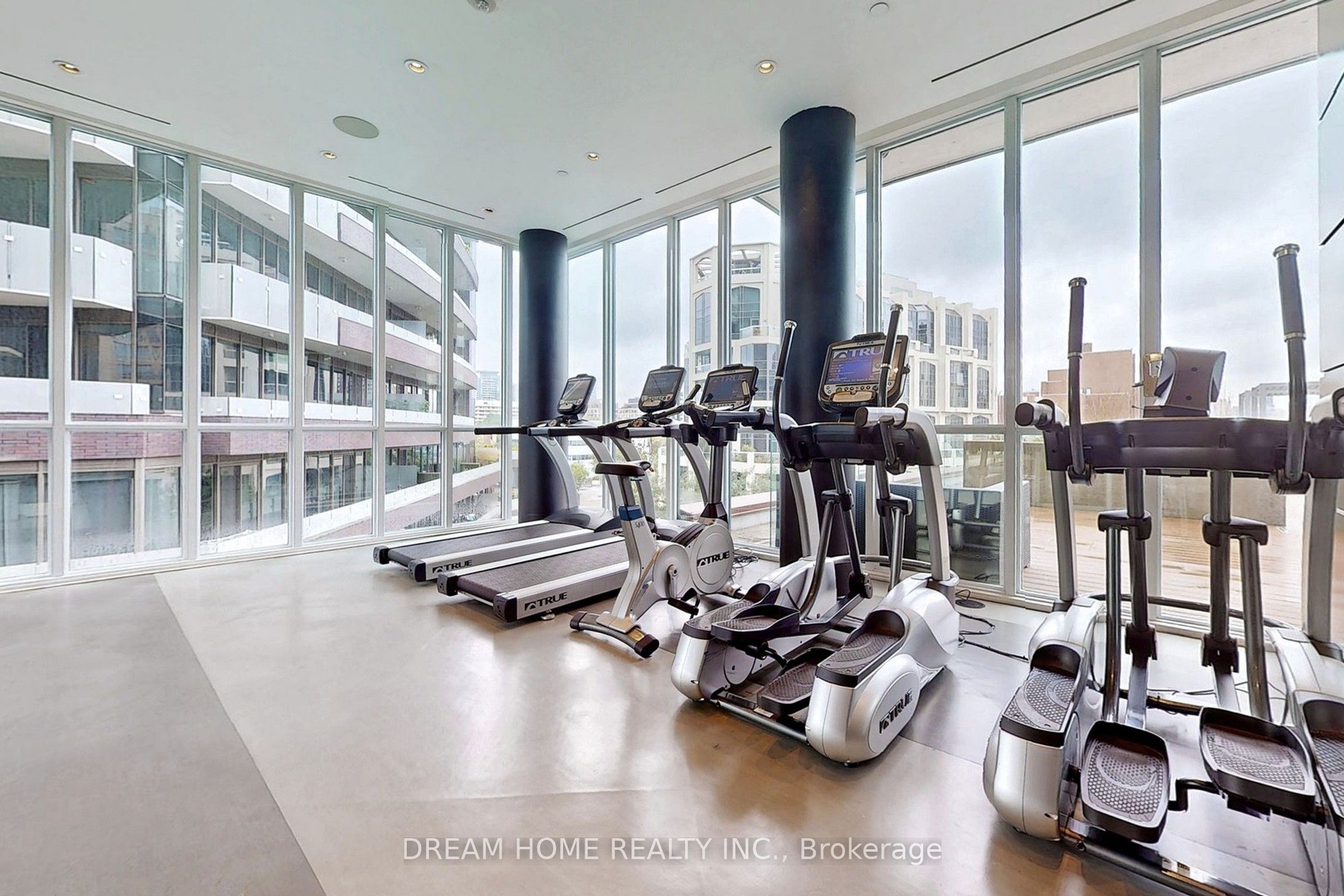 32 Davenport Road, #1306