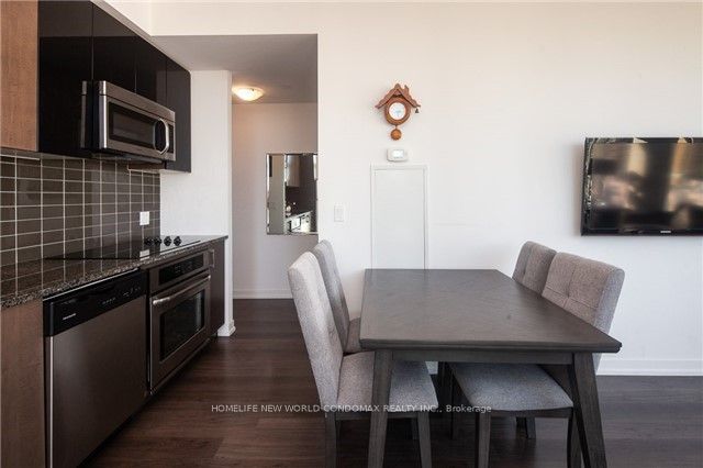 98 Lillian Street, #719