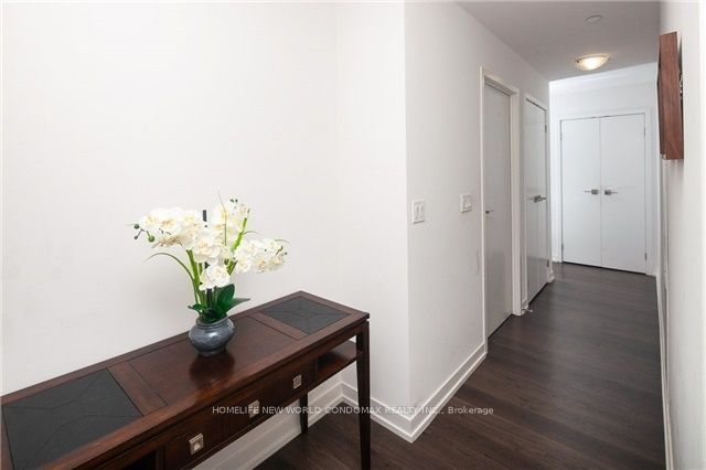 98 Lillian Street, #719