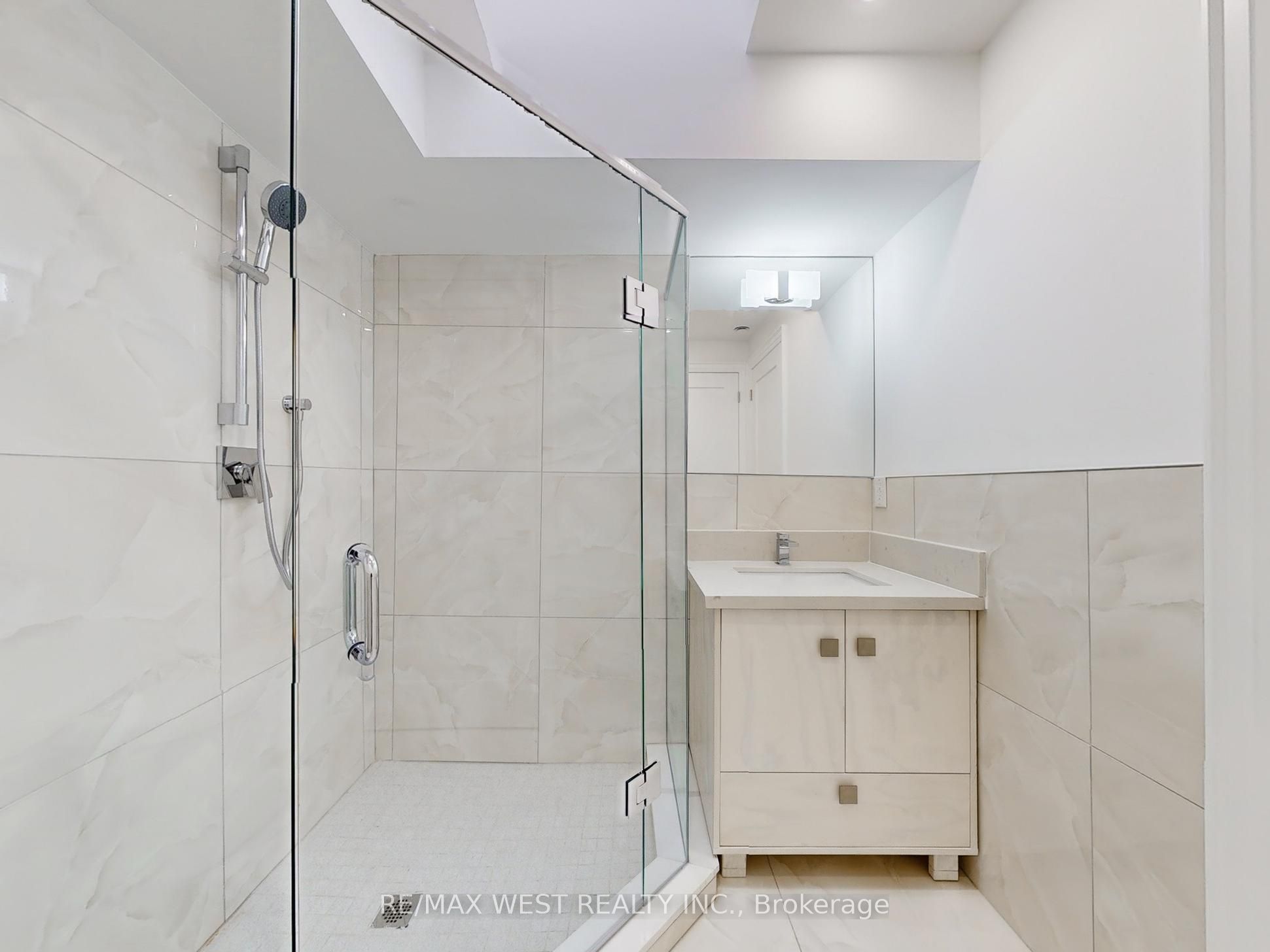 1618 Bayview Avenue, #1