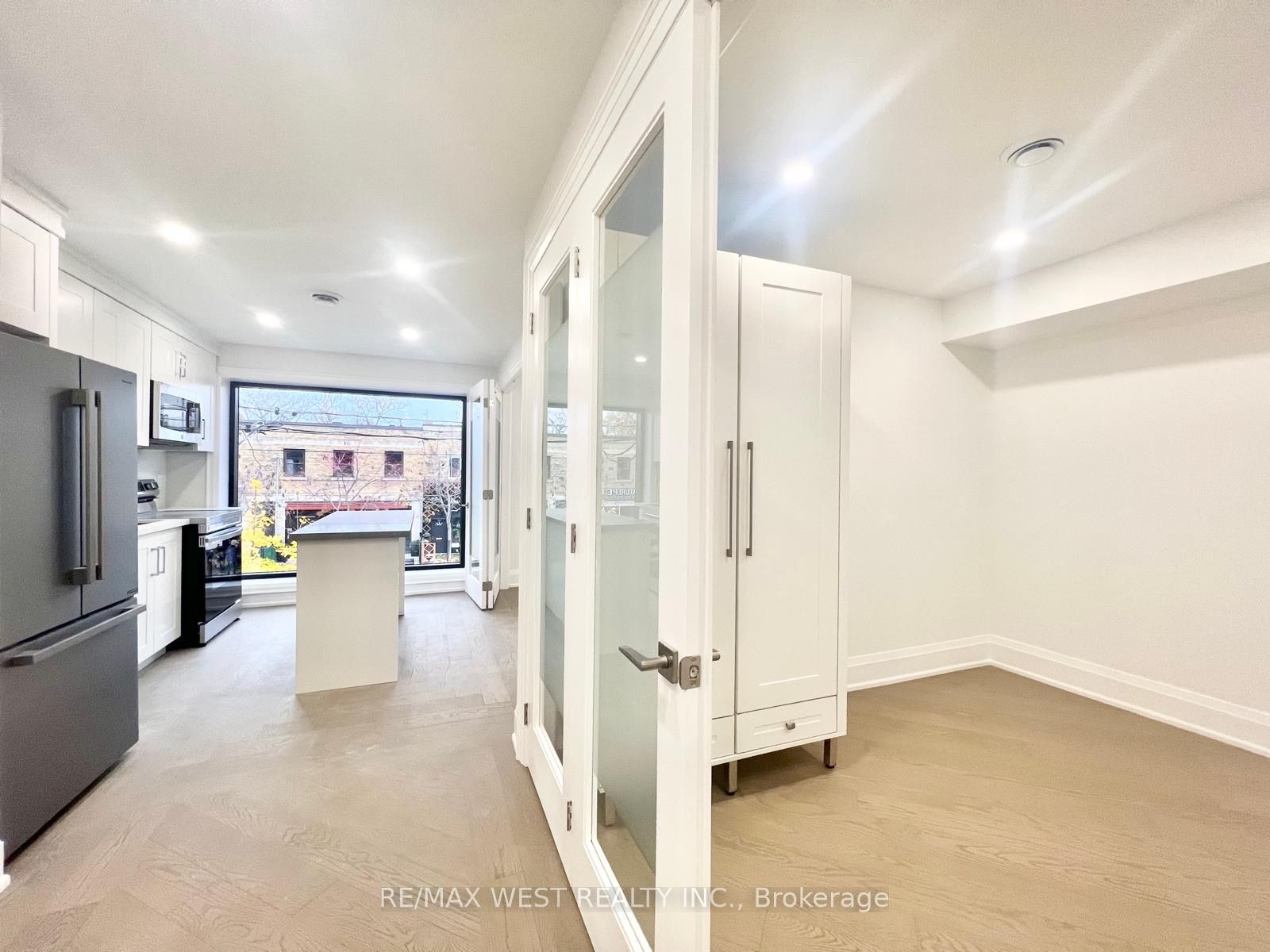 1618 Bayview Avenue, #1