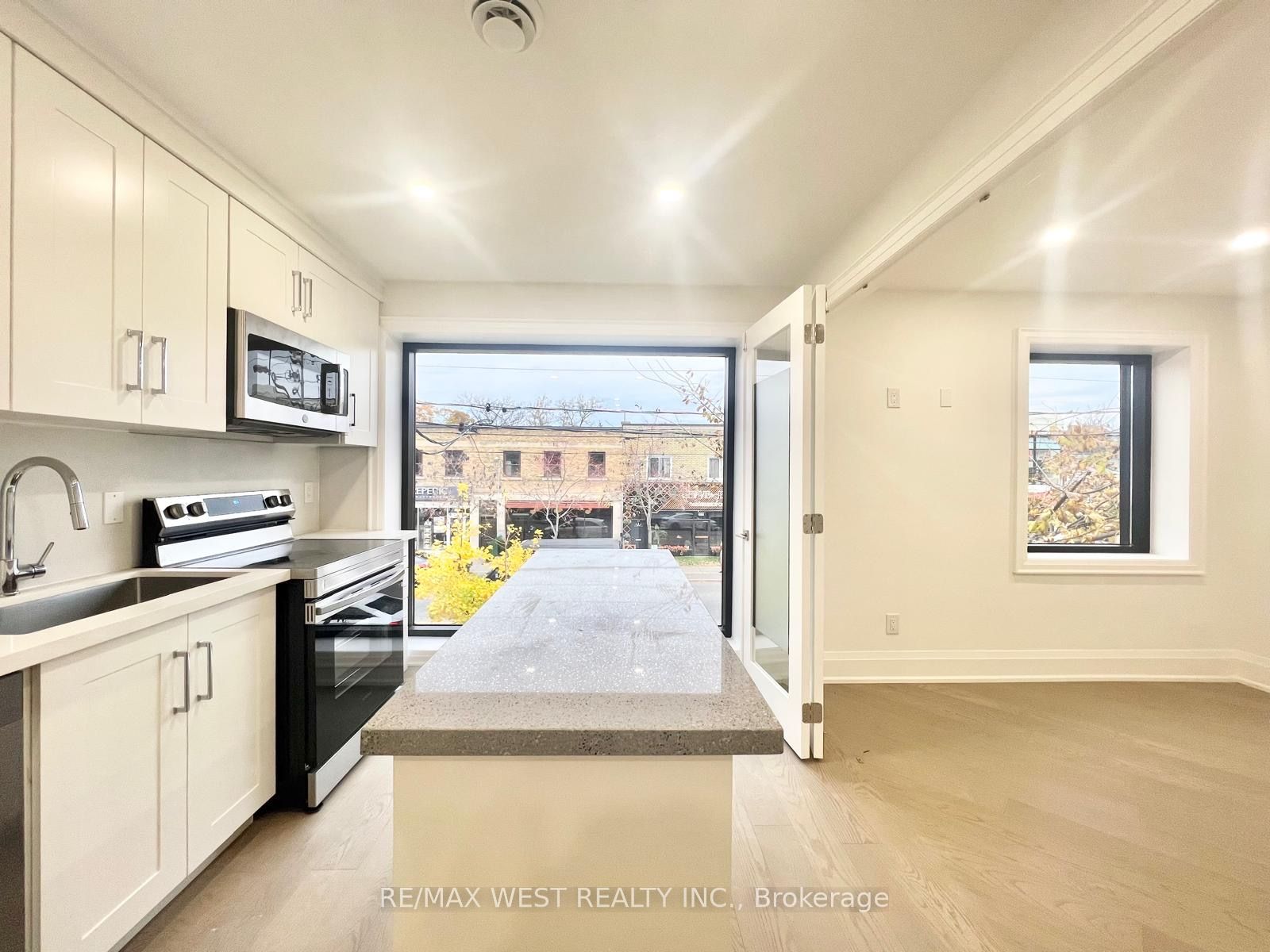 1618 Bayview Avenue, #1