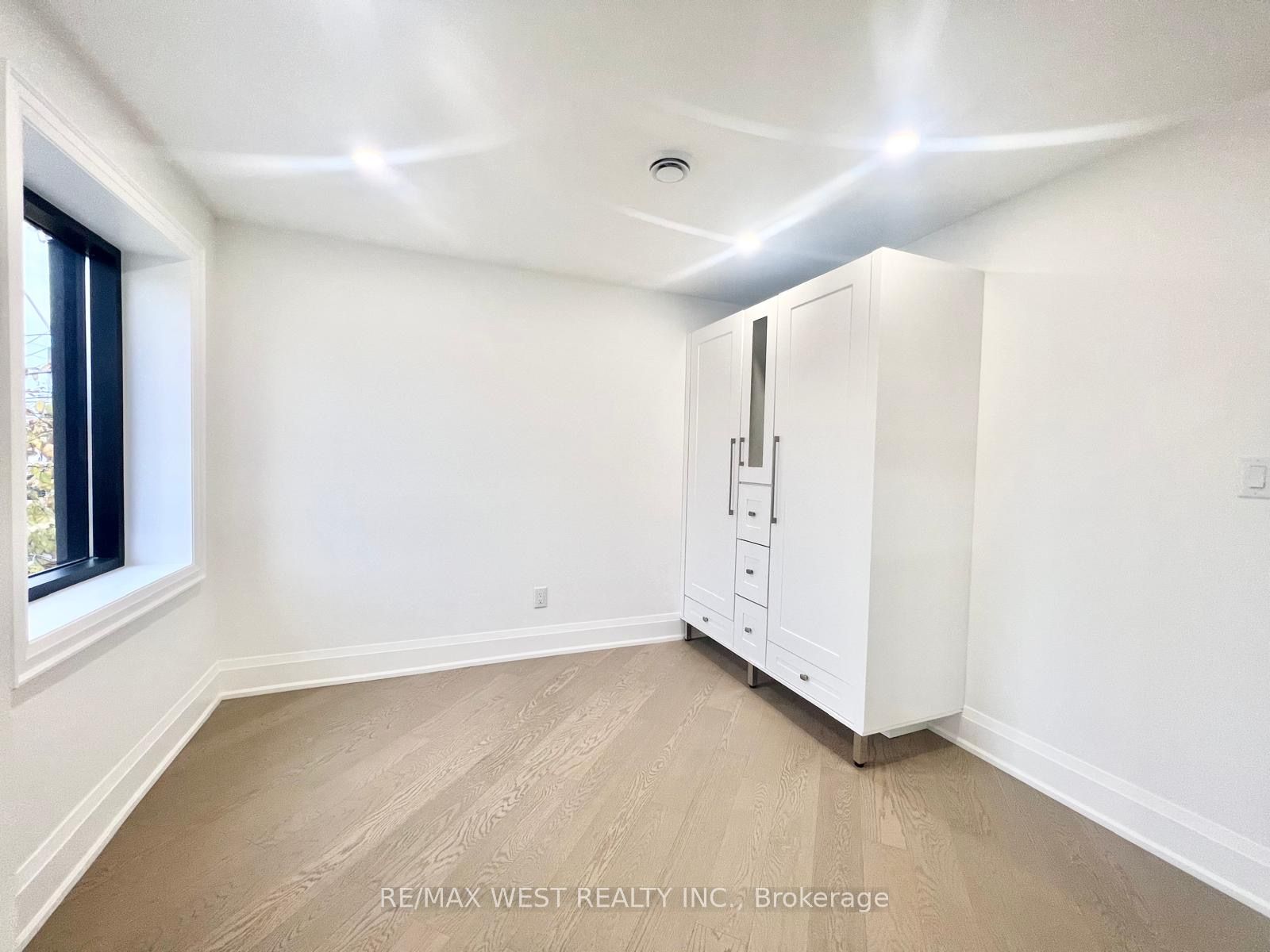1618 Bayview Avenue, #1