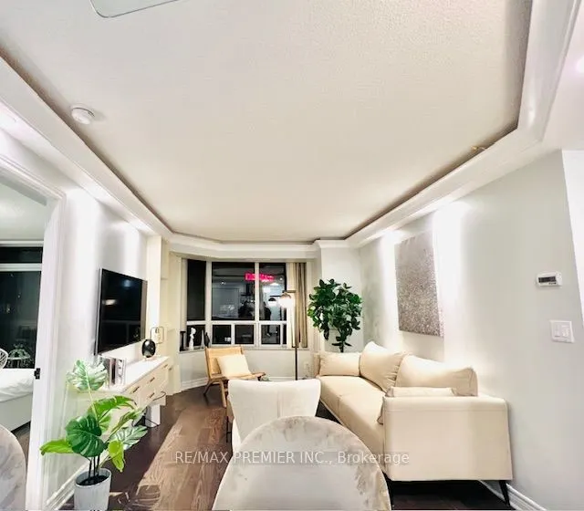 5418 Yonge Street, #901