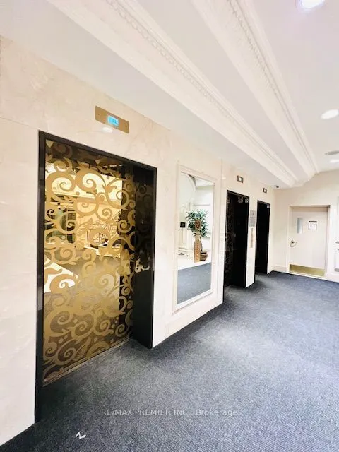 5418 Yonge Street, #901