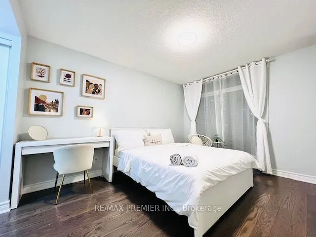 5418 Yonge Street, #901