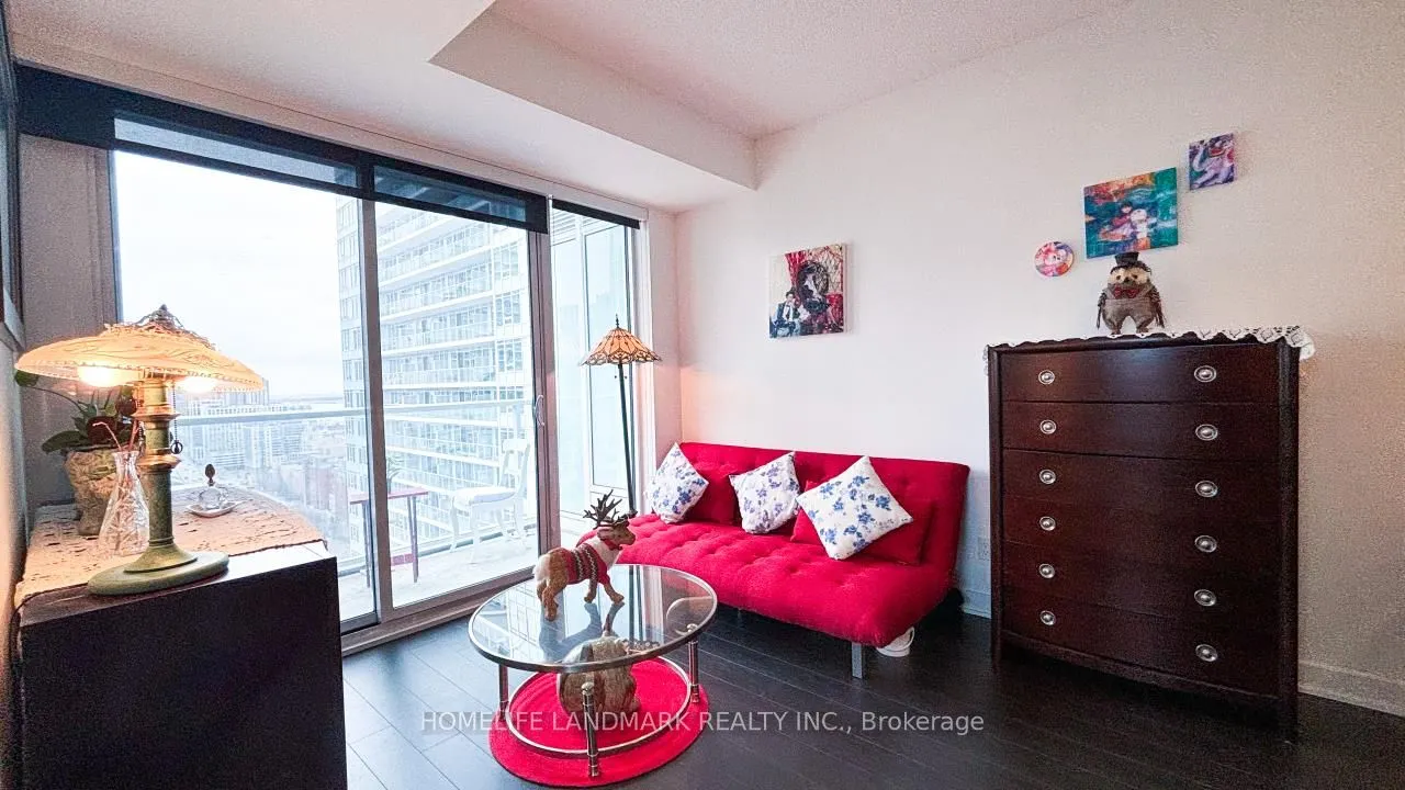 19 Bathurst Street #2906