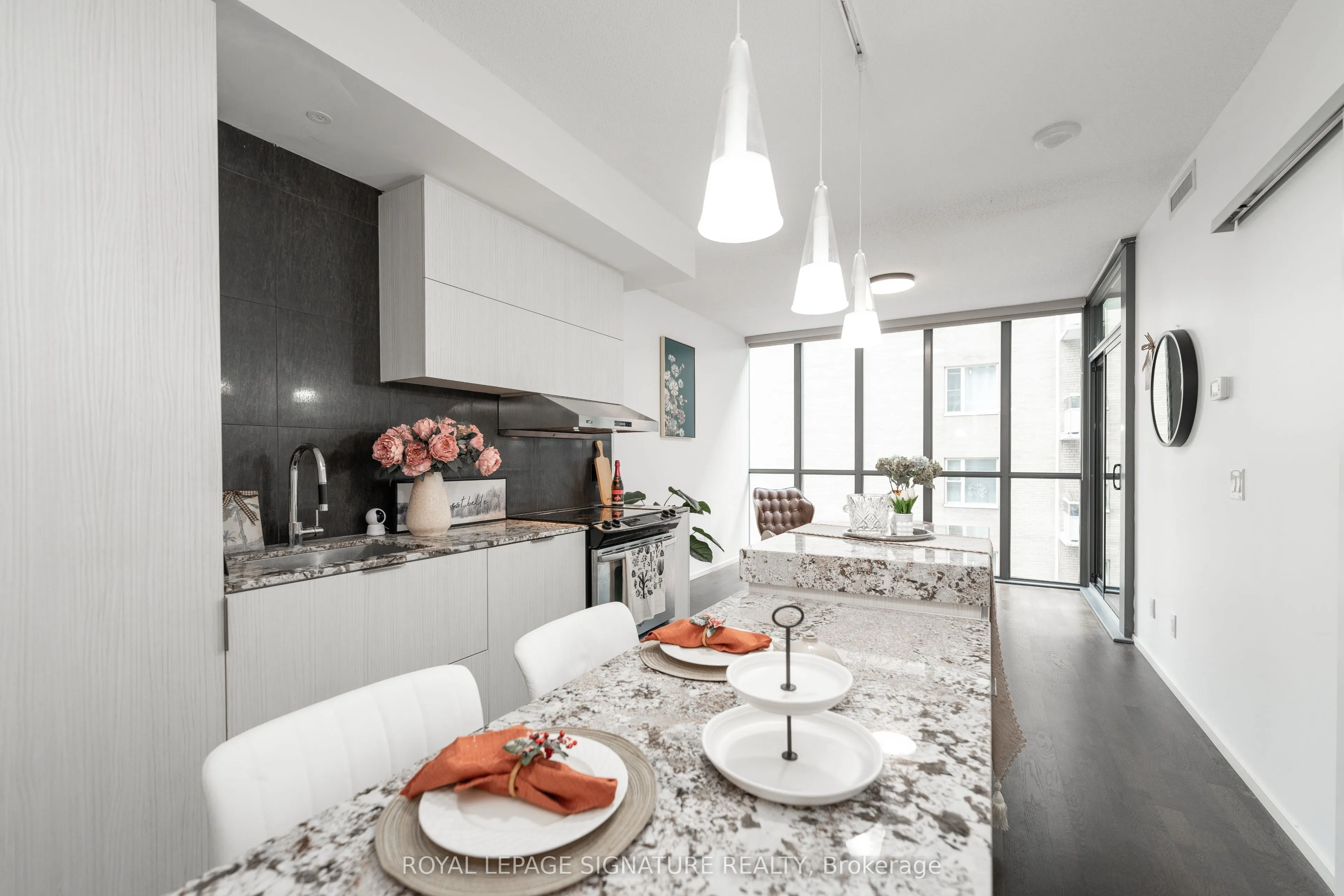 101 Charles Street E, #617