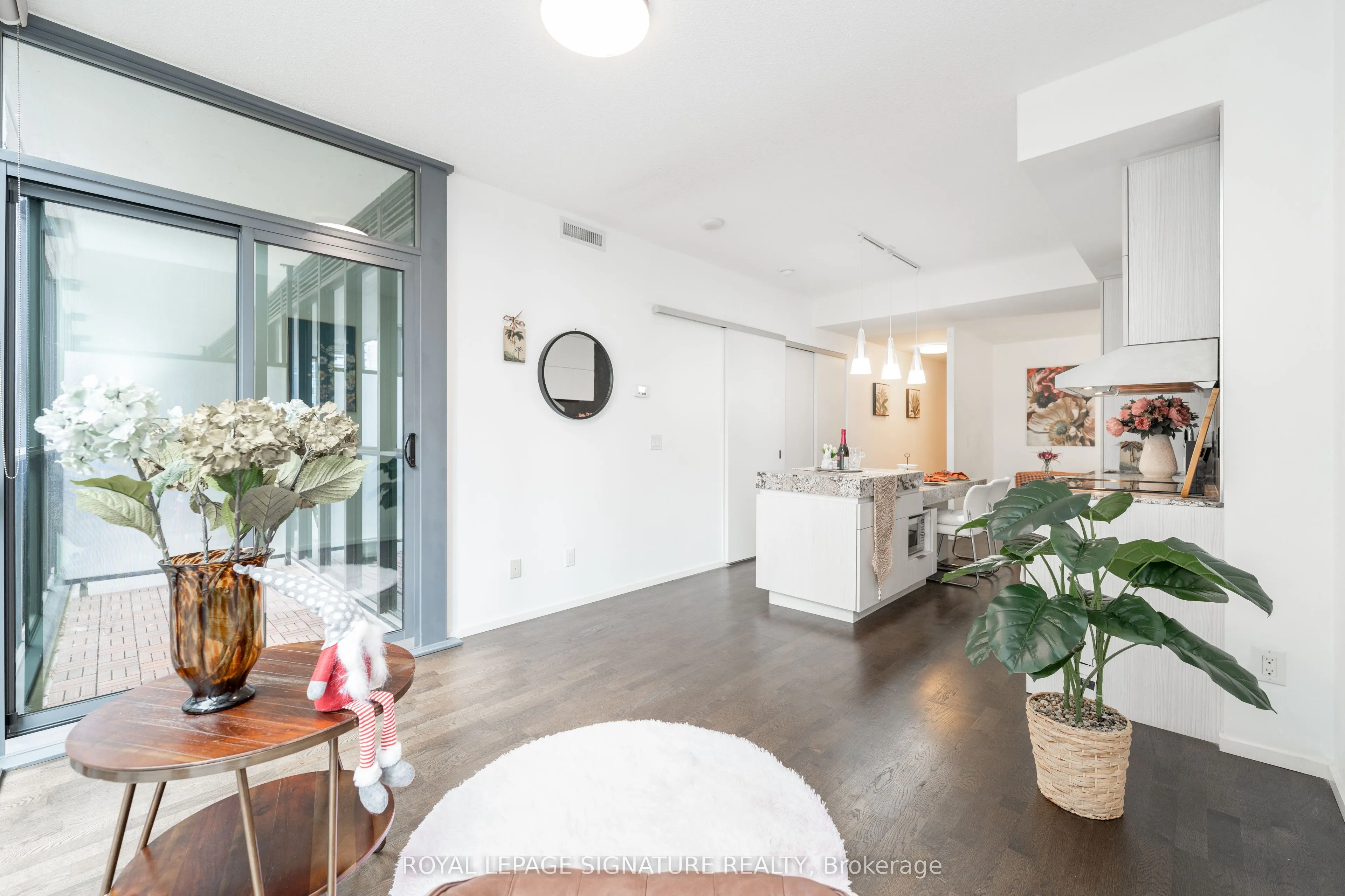 101 Charles Street E, #617
