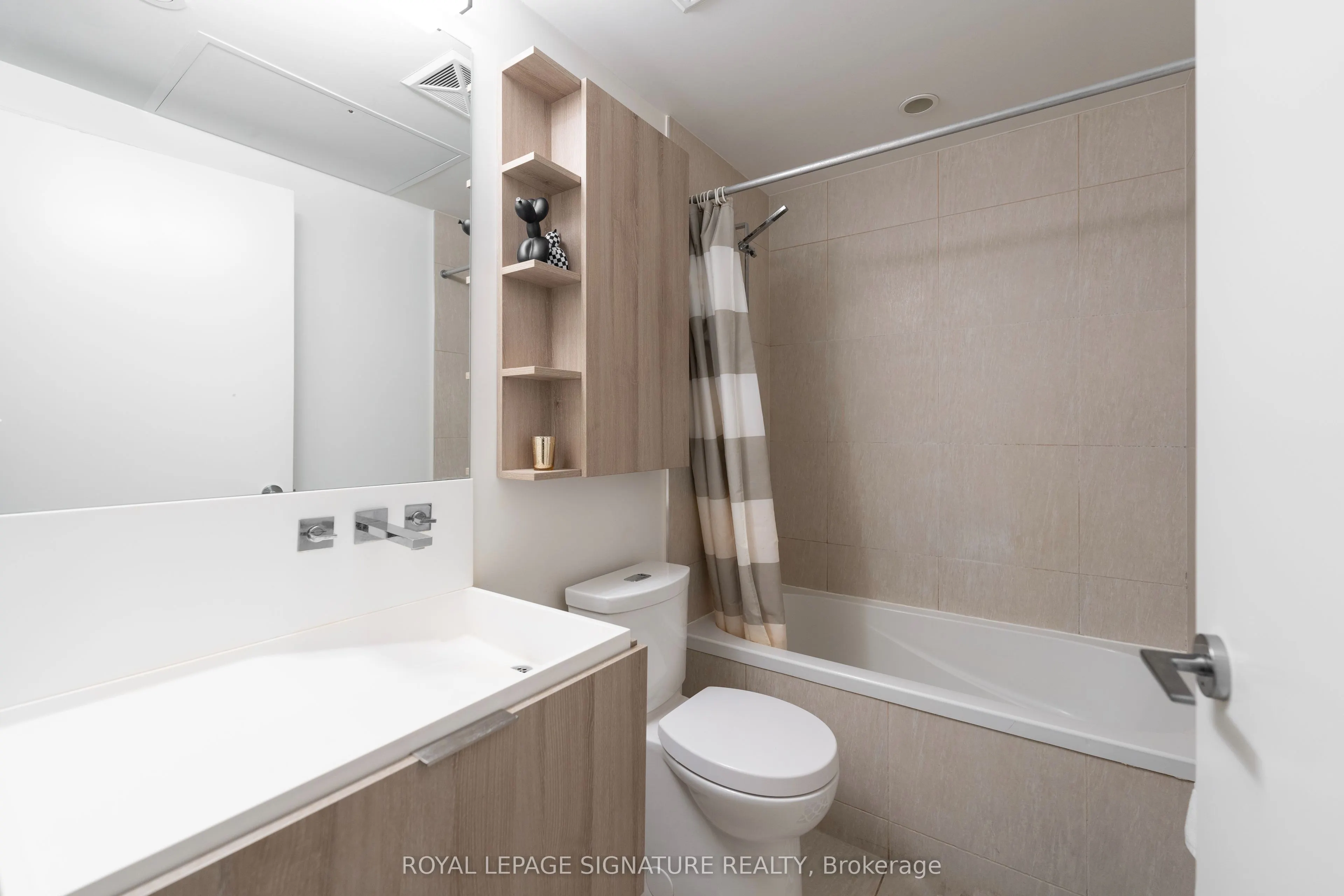 101 Charles Street E, #617