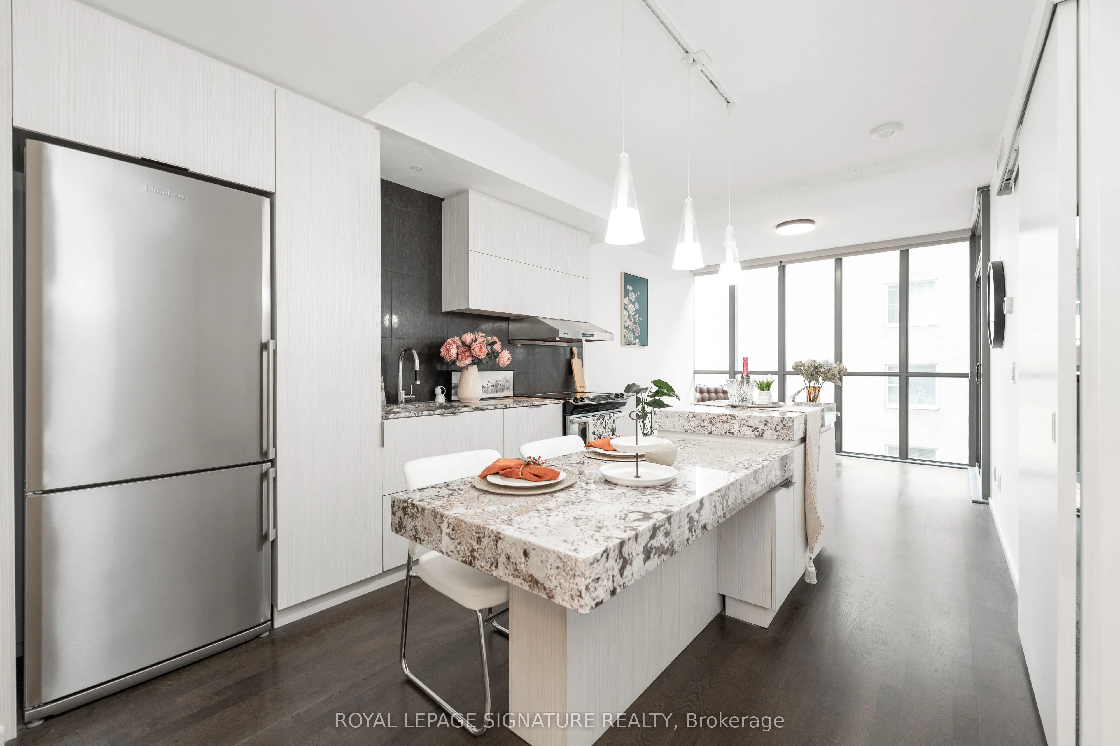 101 Charles Street E, #617