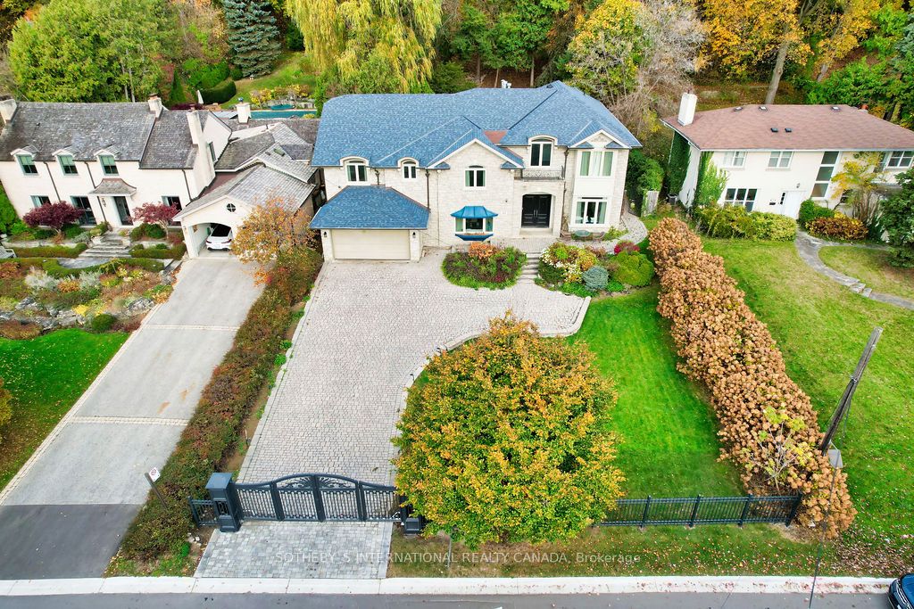 32 Brookfield Road