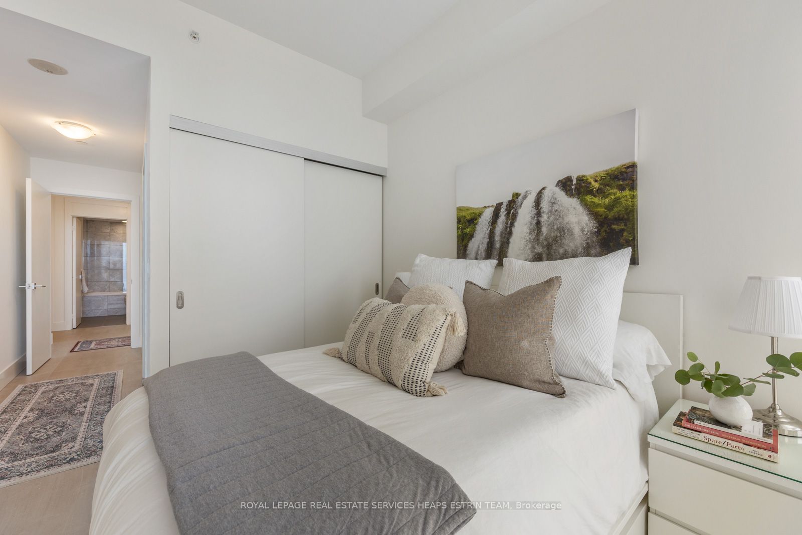 32 Davenport Road, #603