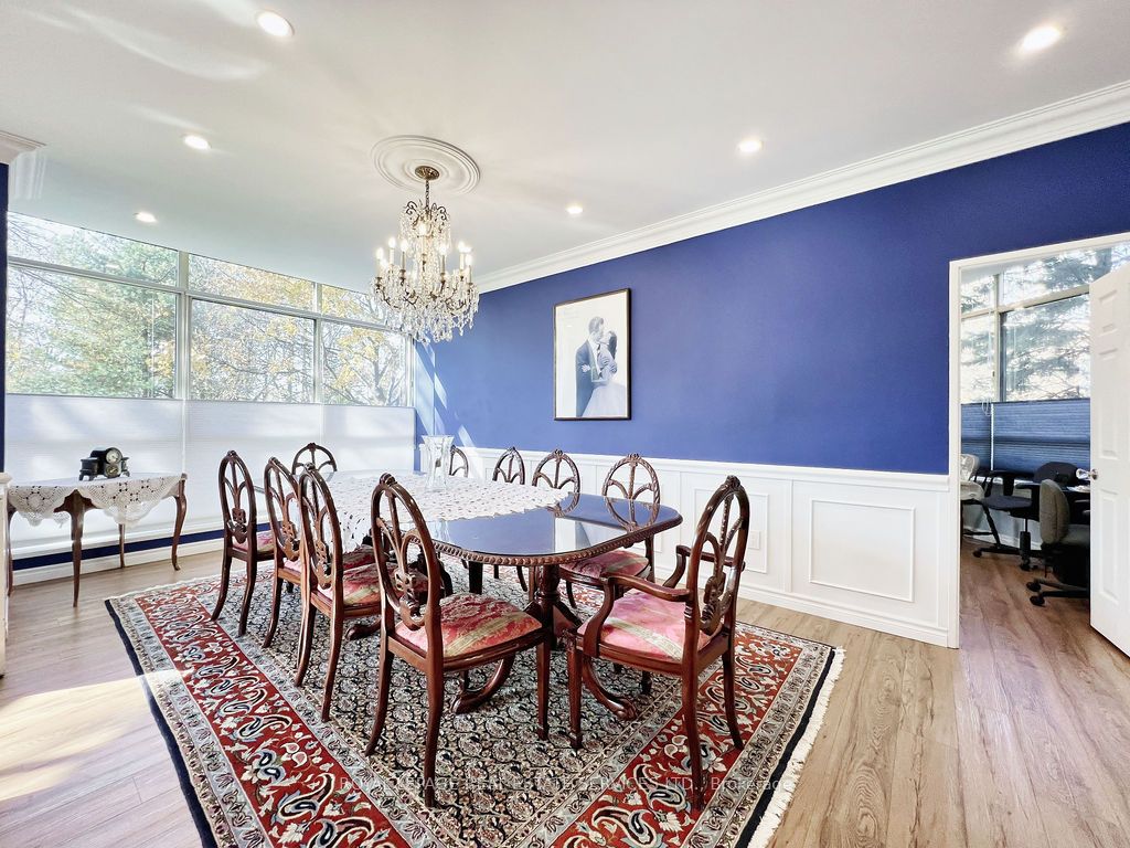 5444 Yonge Street, #108