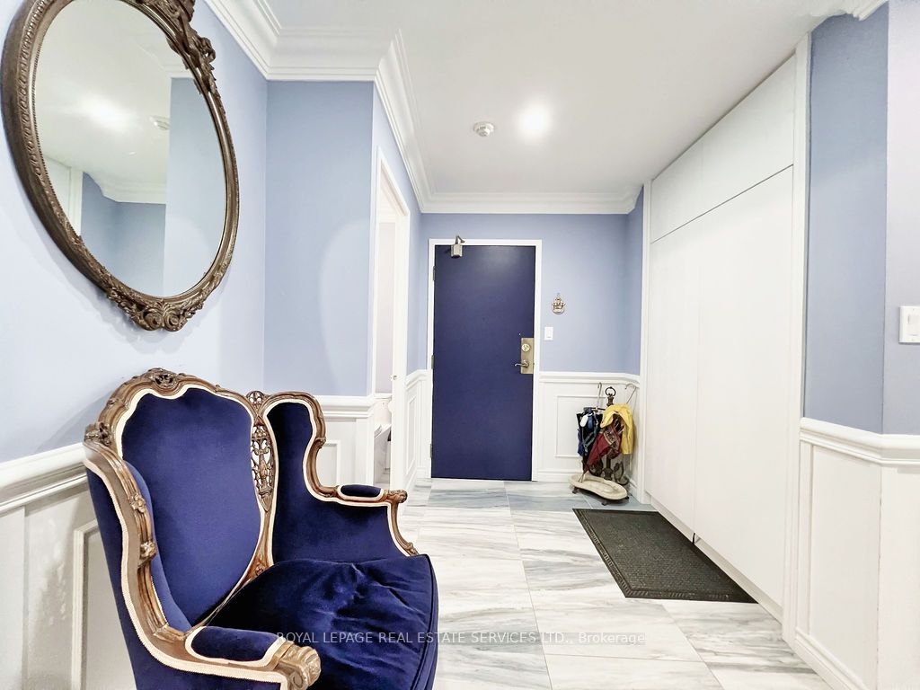 5444 Yonge Street, #108