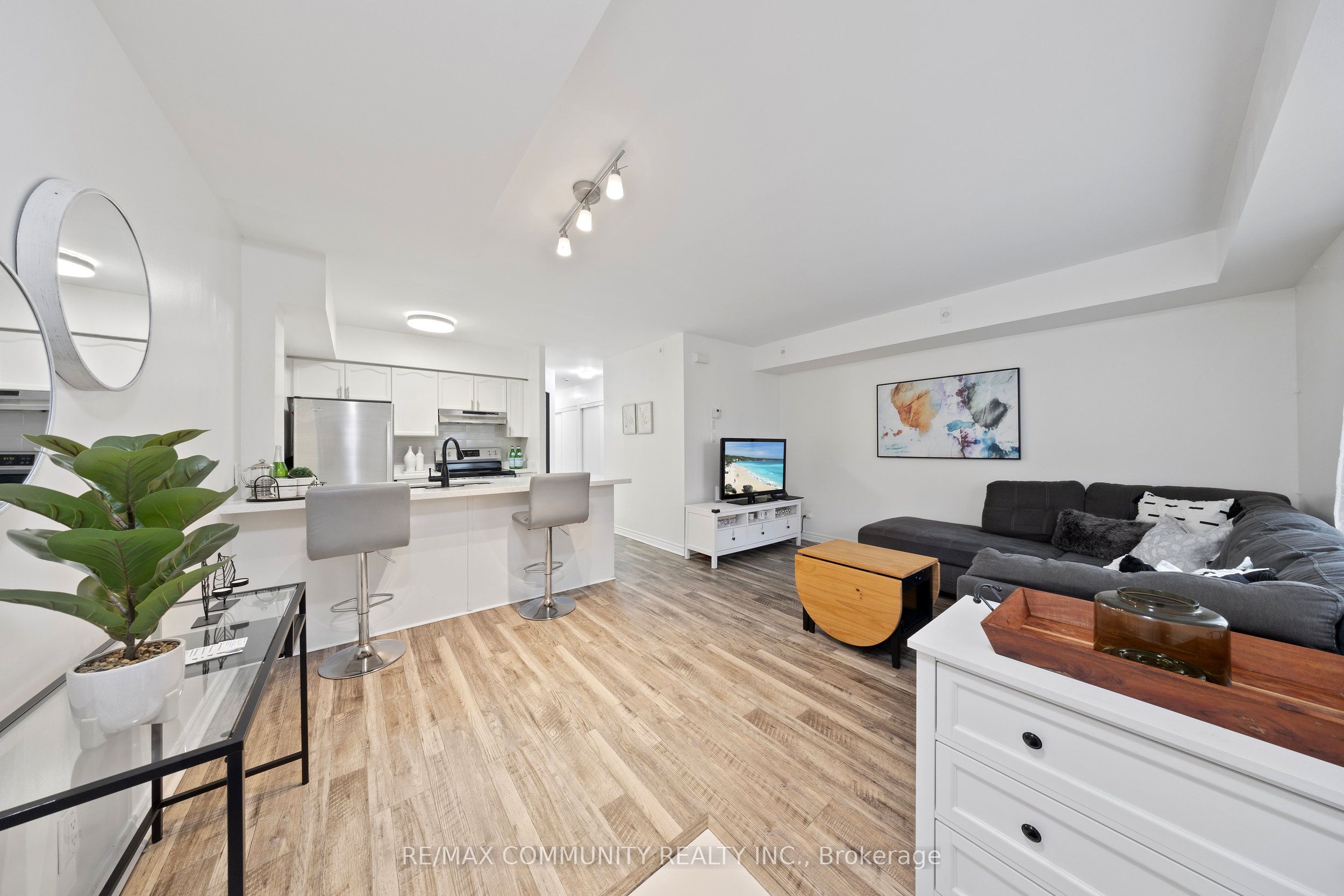 1 Sudbury Street #101