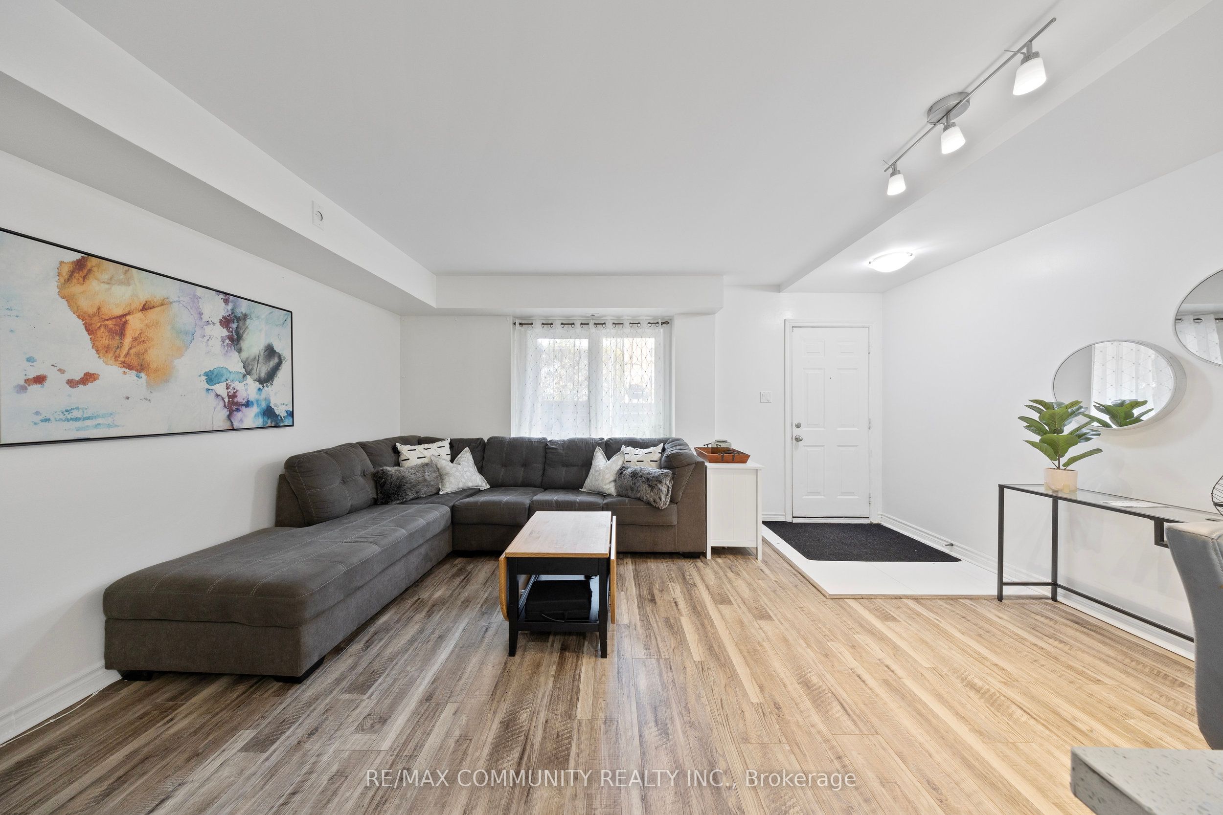 1 Sudbury Street #101