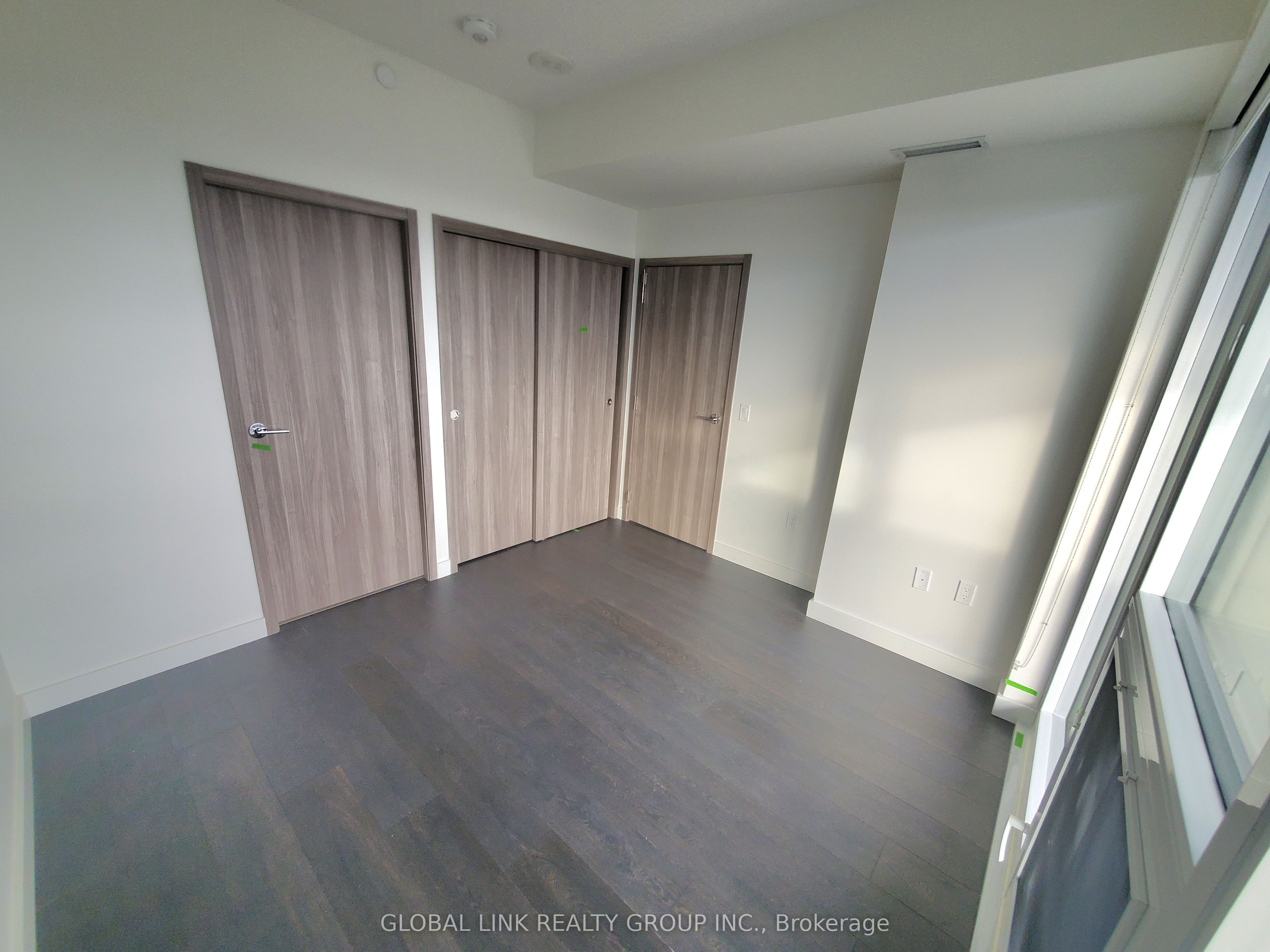 95 MCMAHON Drive, #3502