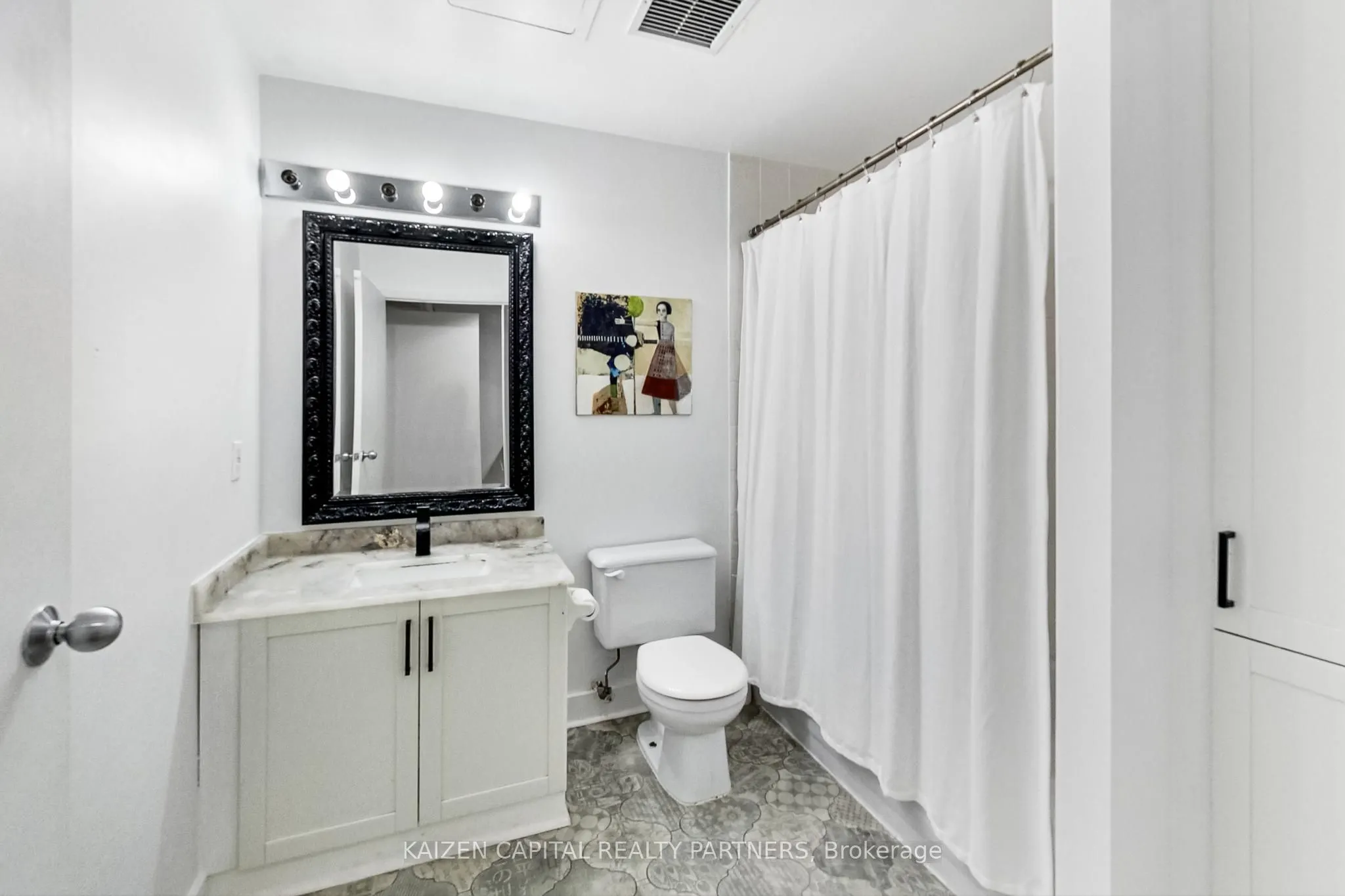 90 Sherbourne Street, #103