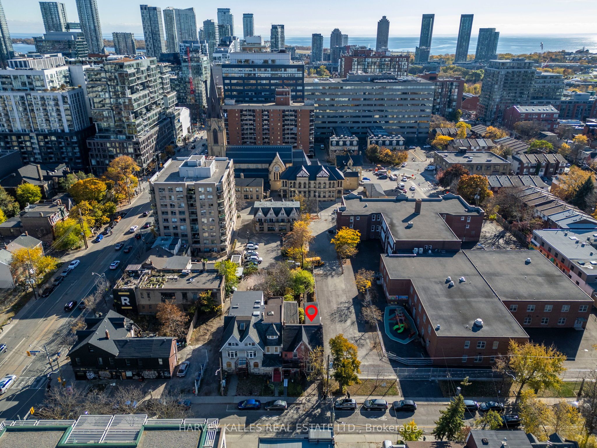 631 Richmond Street W