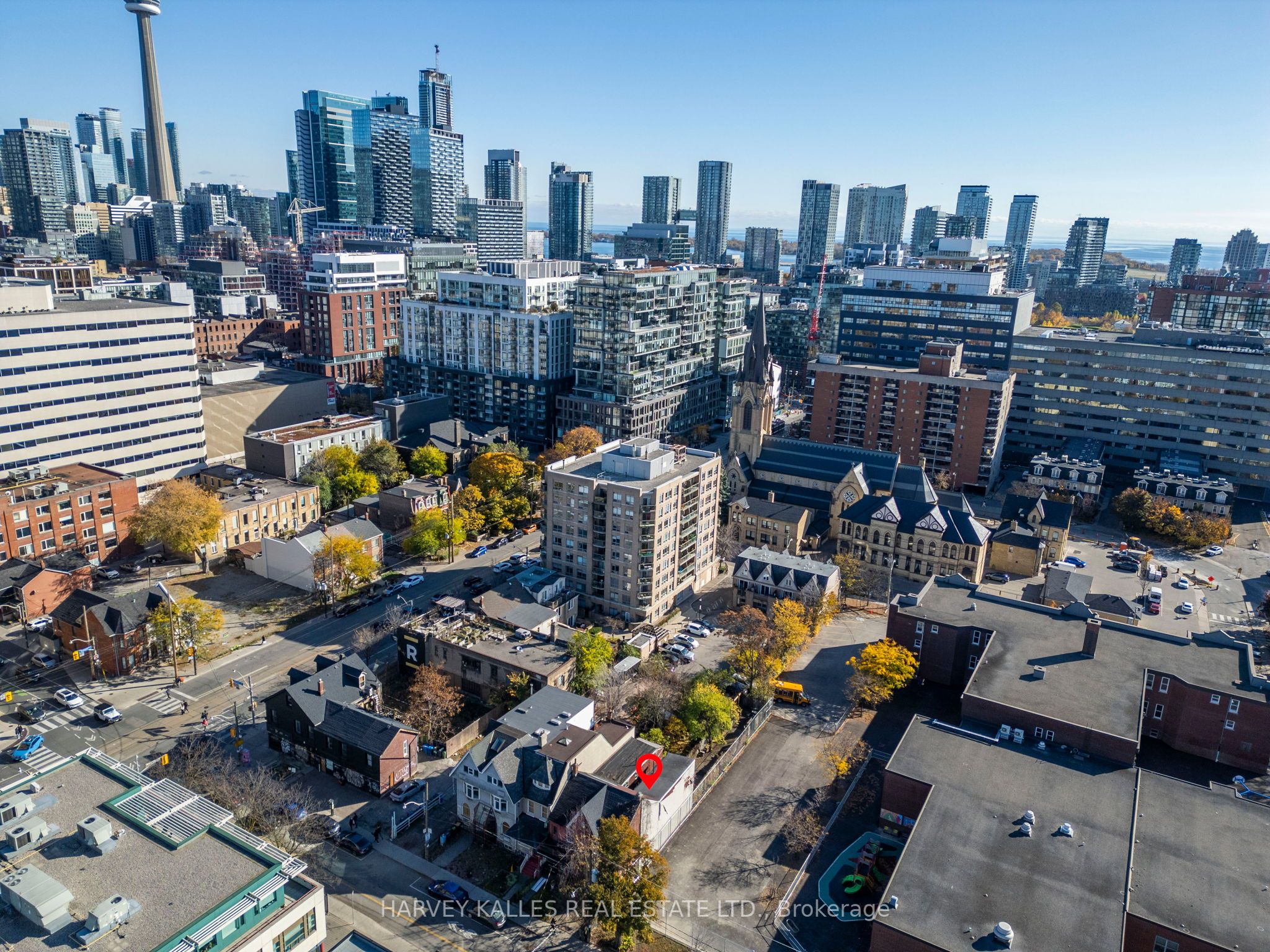 631 Richmond Street W