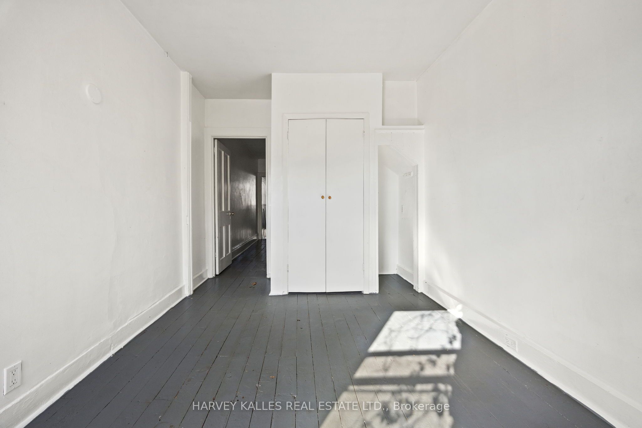 631 Richmond Street W