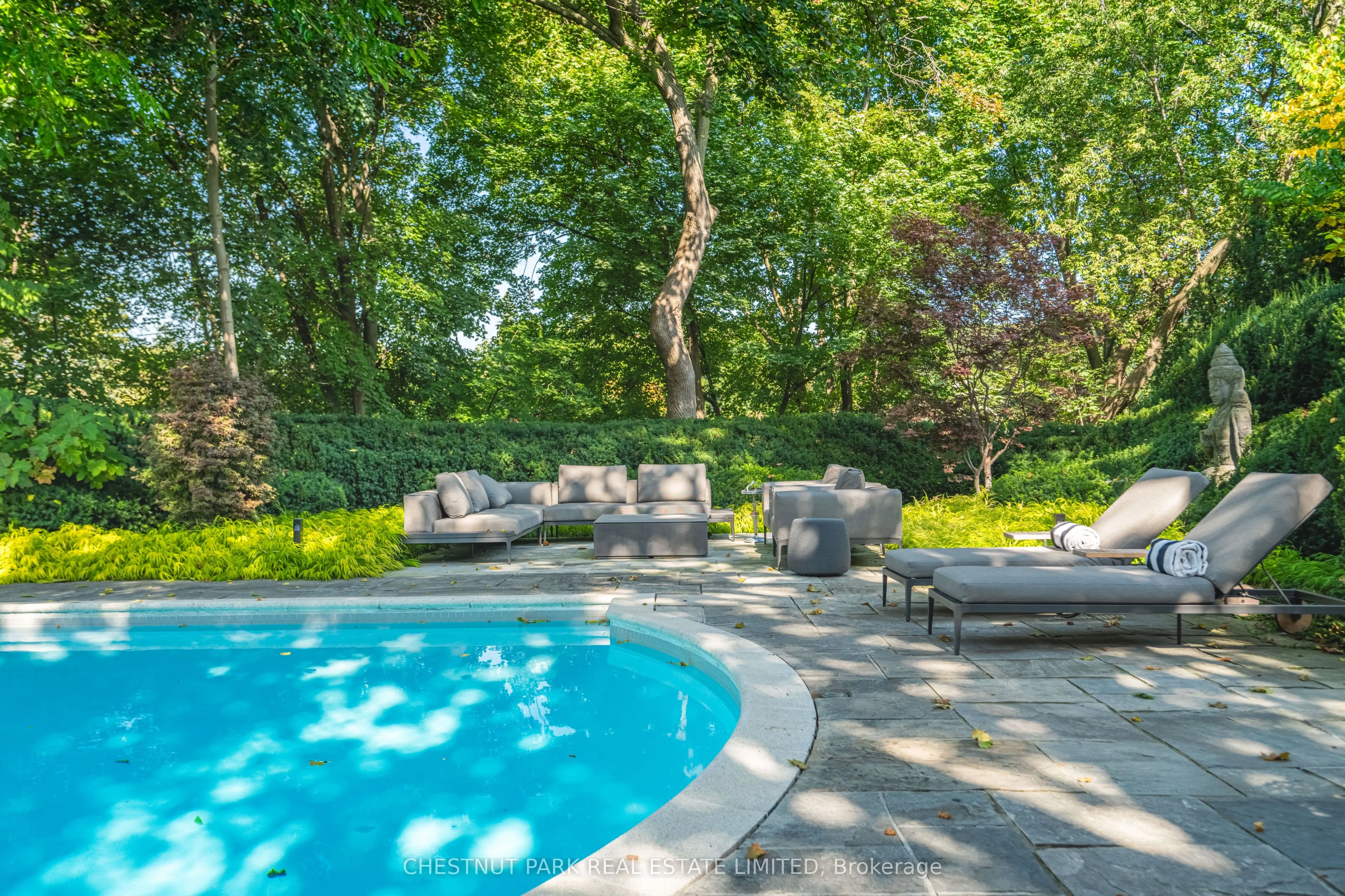 82 Chestnut Park Road