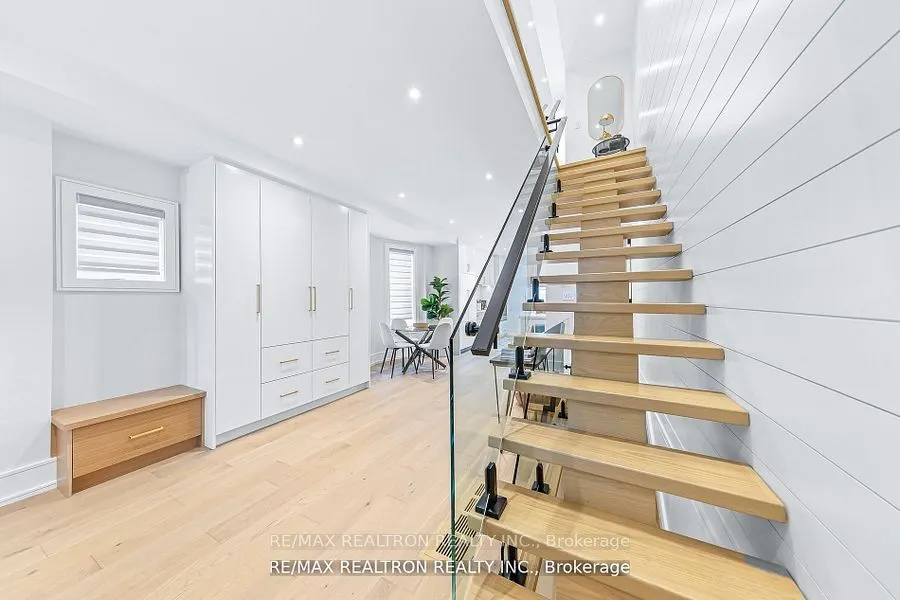 225 Christie Street