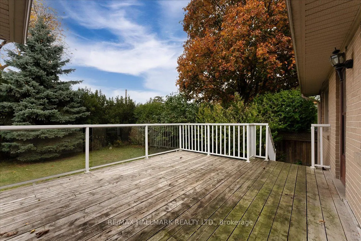 24 Burleigh Heights Drive