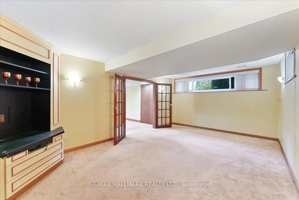 24 Burleigh Heights Drive