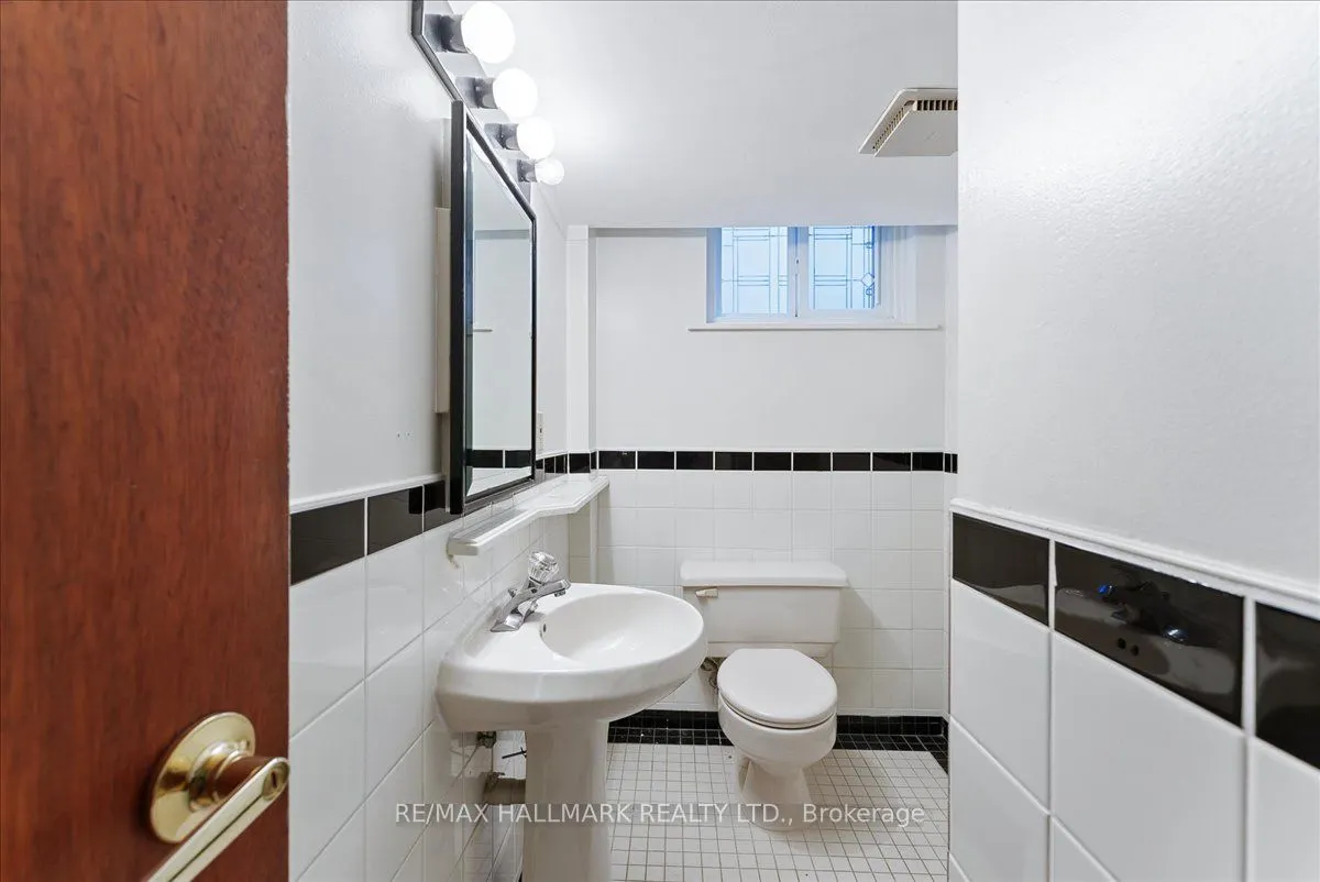 24 Burleigh Heights Drive