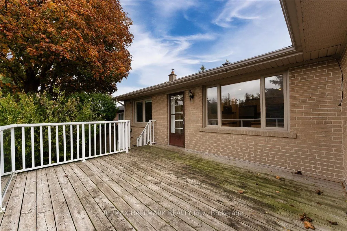 24 Burleigh Heights Drive