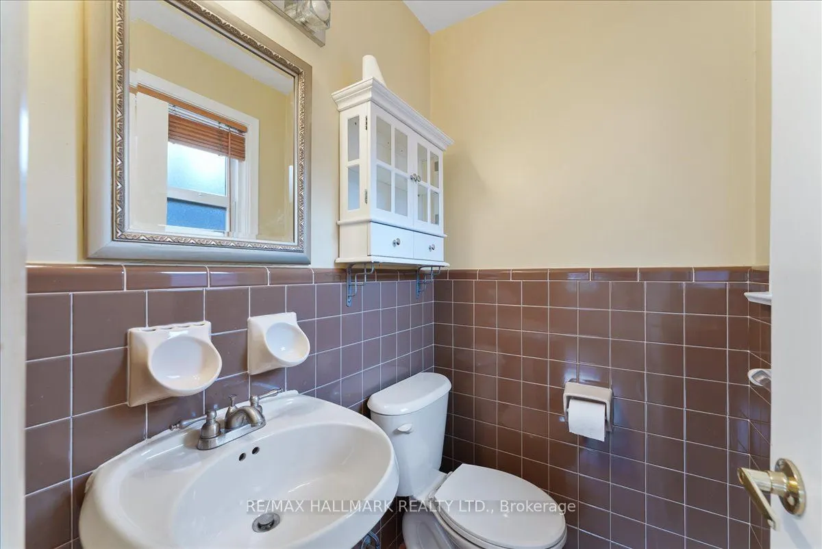 24 Burleigh Heights Drive