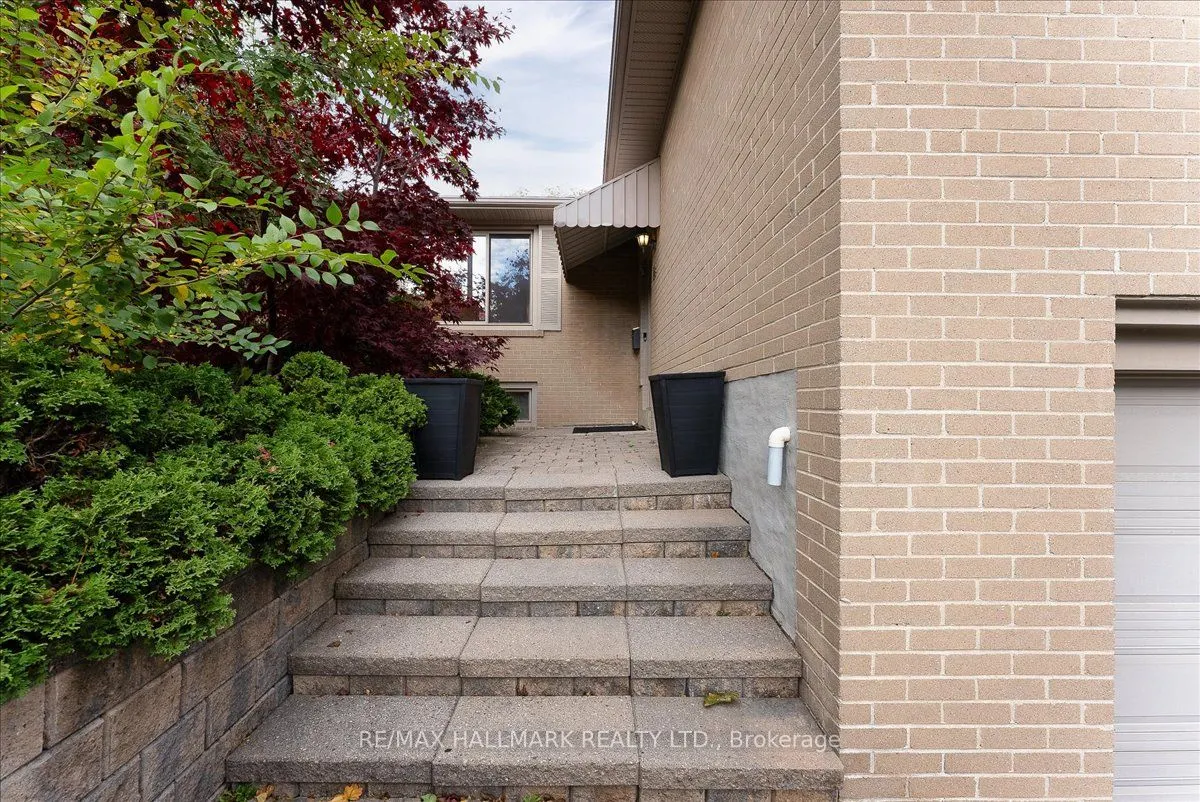 24 Burleigh Heights Drive