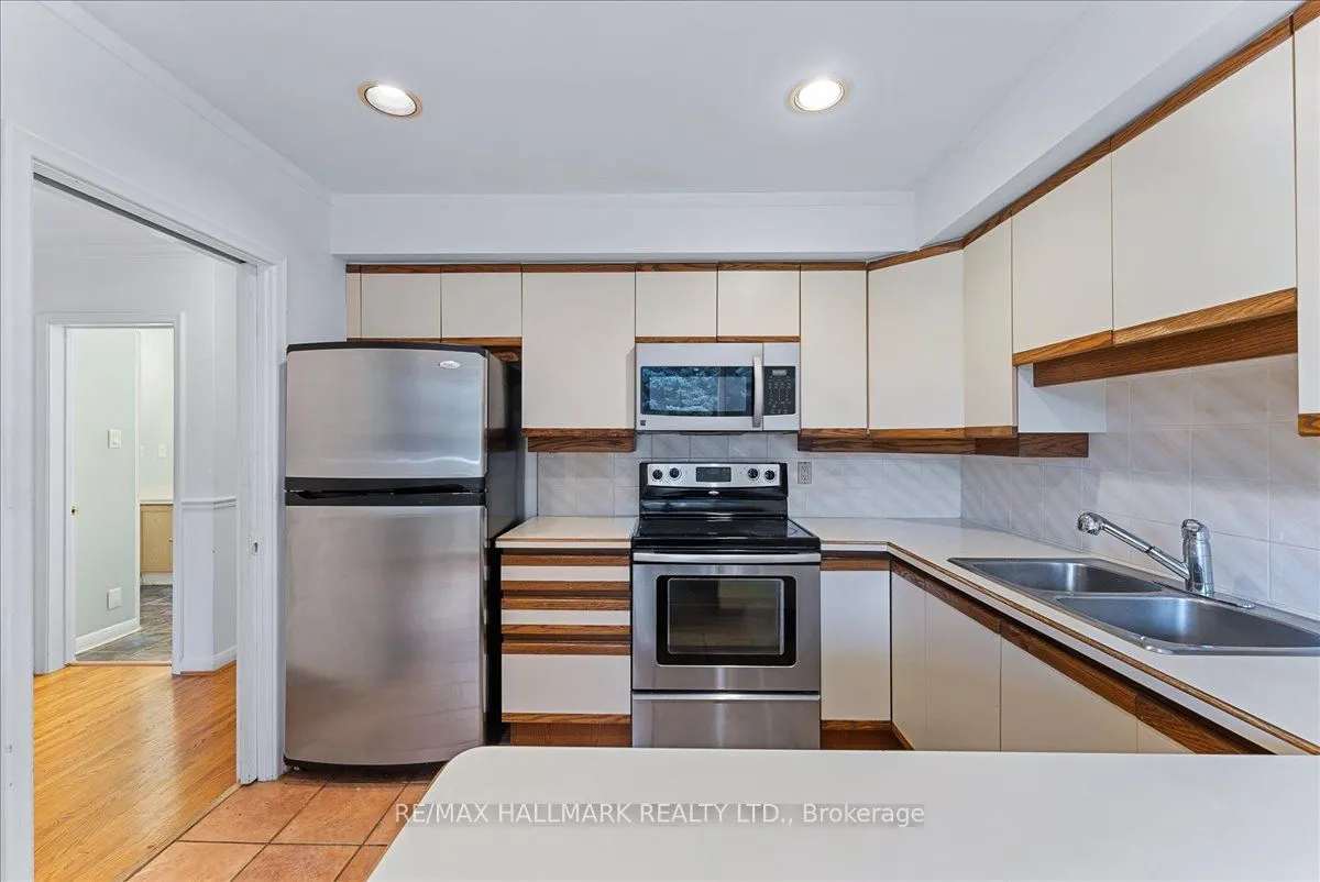 24 Burleigh Heights Drive