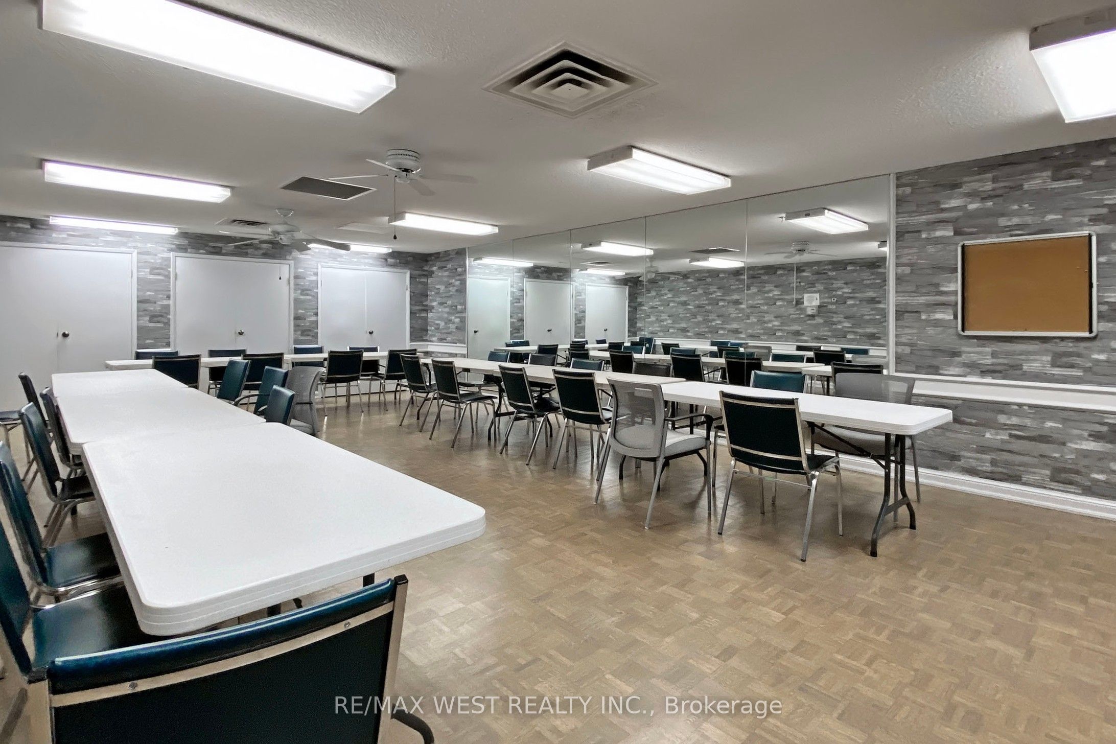 1555 Finch Avenue E, #1108