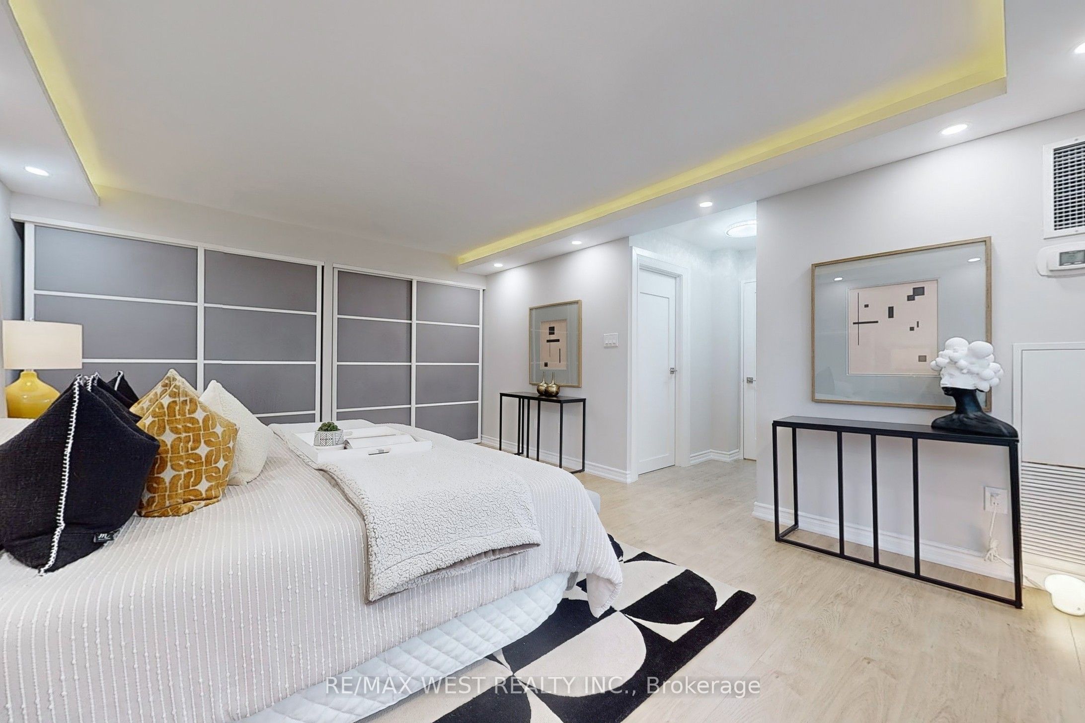 1555 Finch Avenue E, #1108