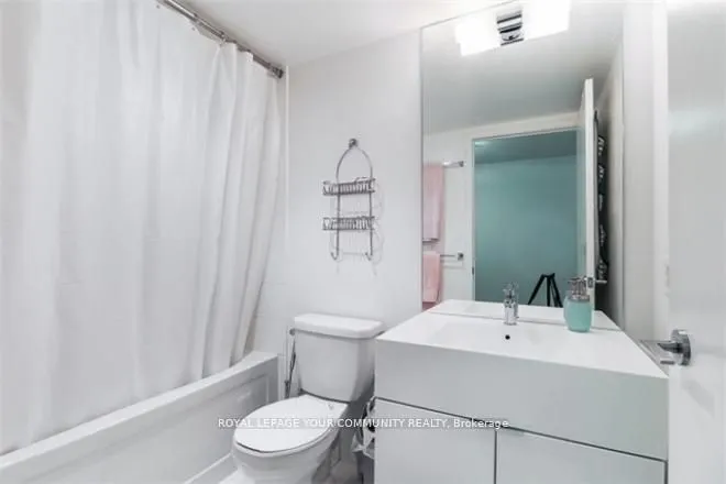10 Capreol Court #902