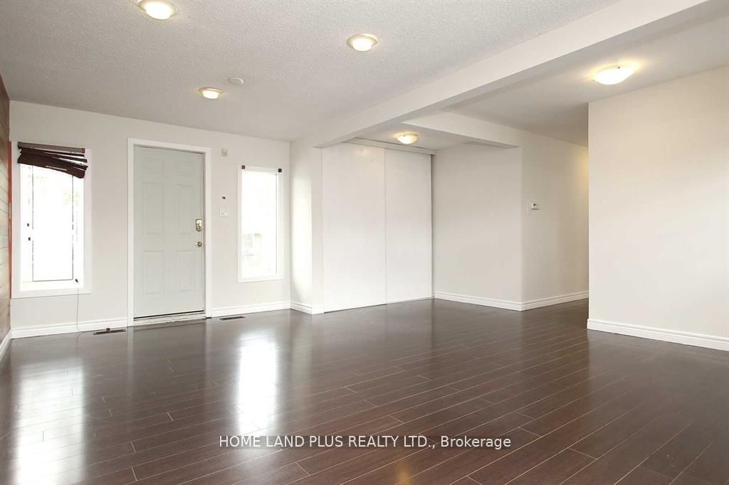 189 Maplehurst Avenue, #Mainfl
