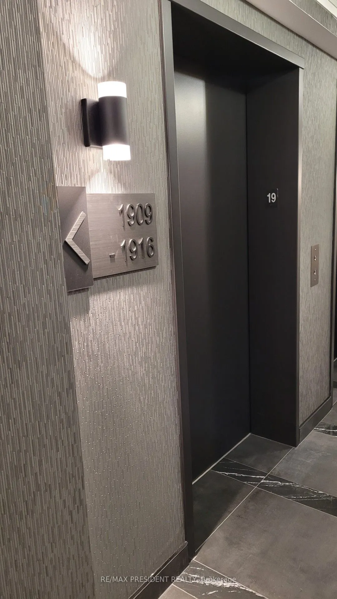 4978 Yonge Street, #1911