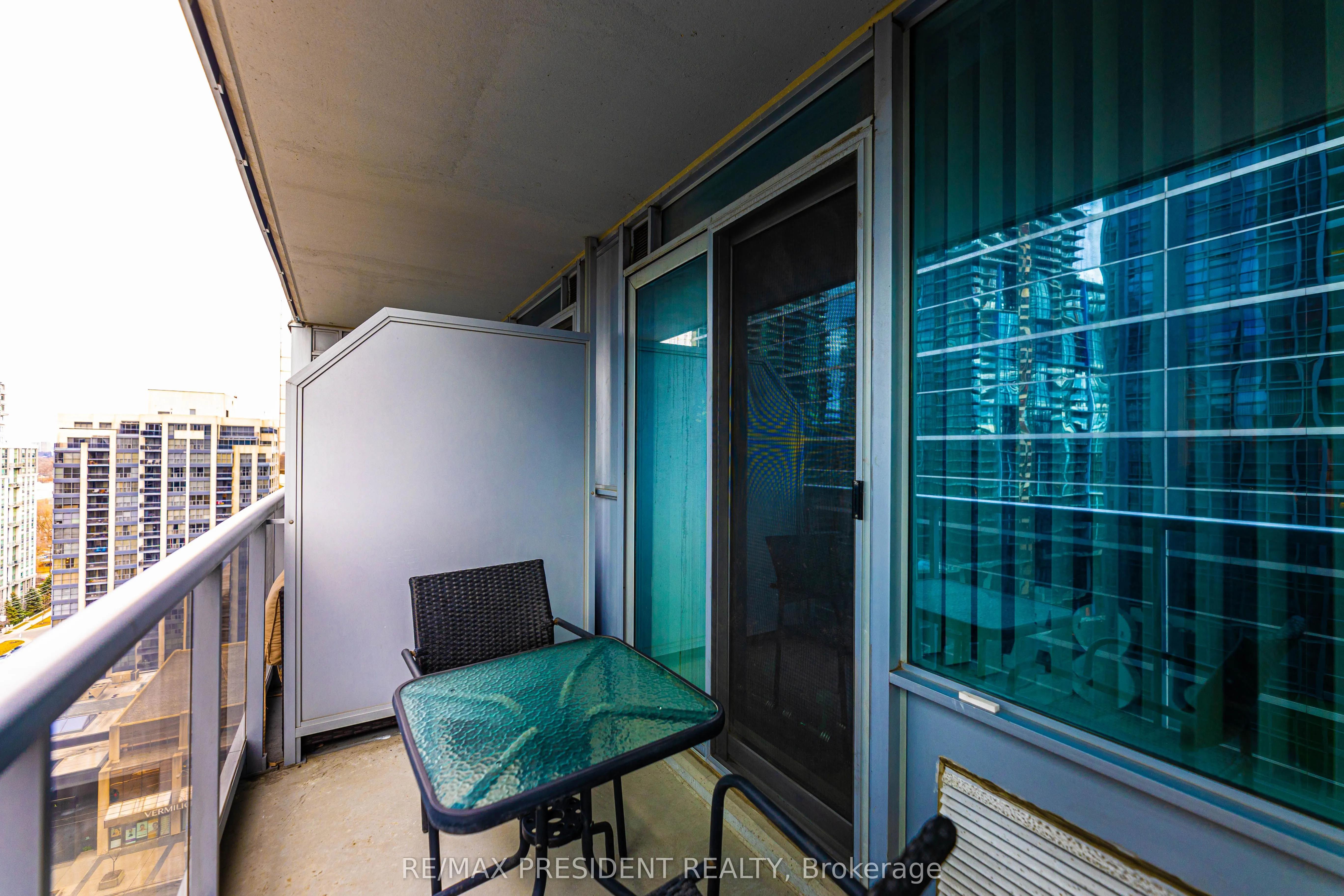 4978 Yonge Street, #1911