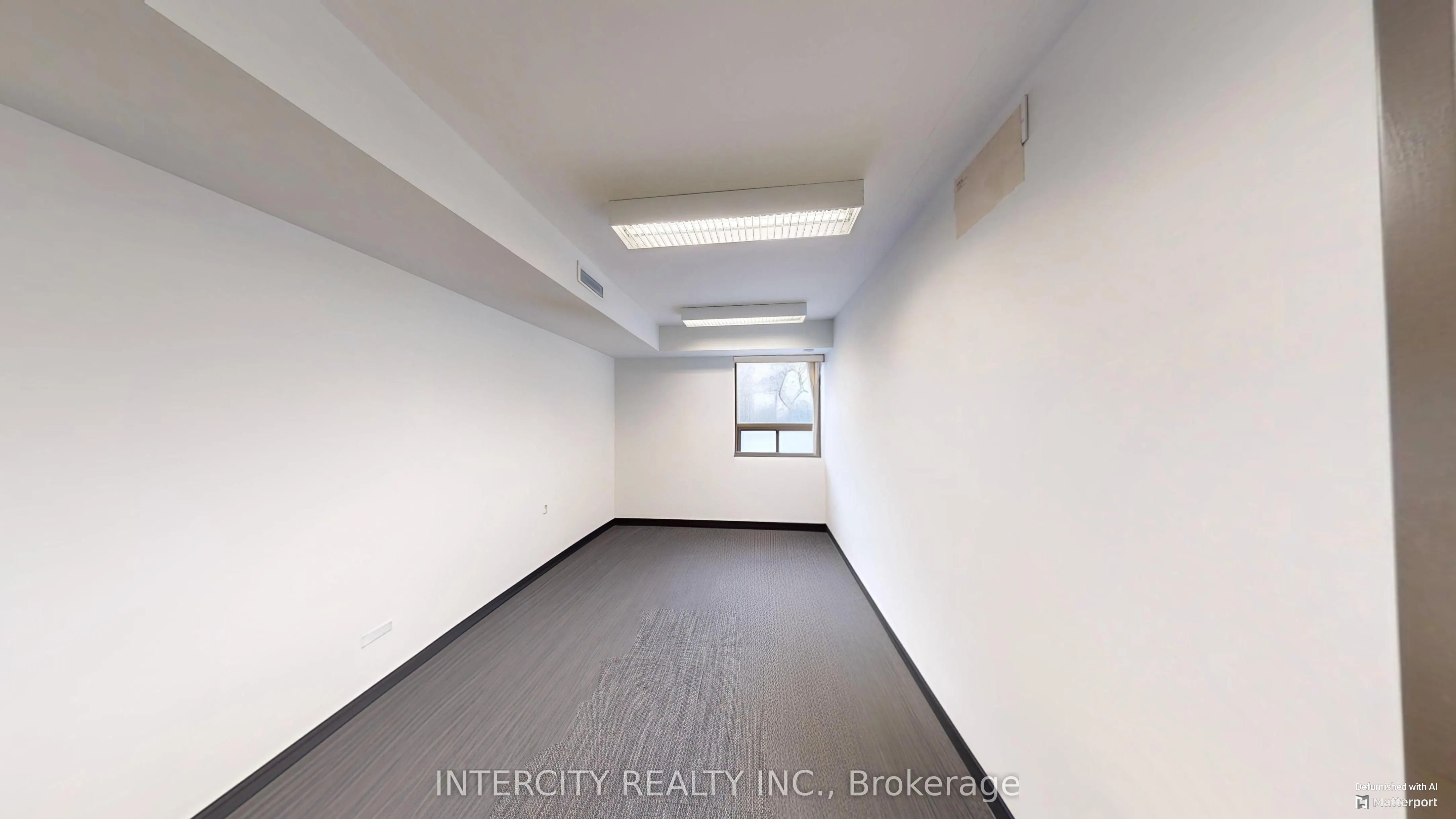 627 Bloor Street W, #2nd Flr