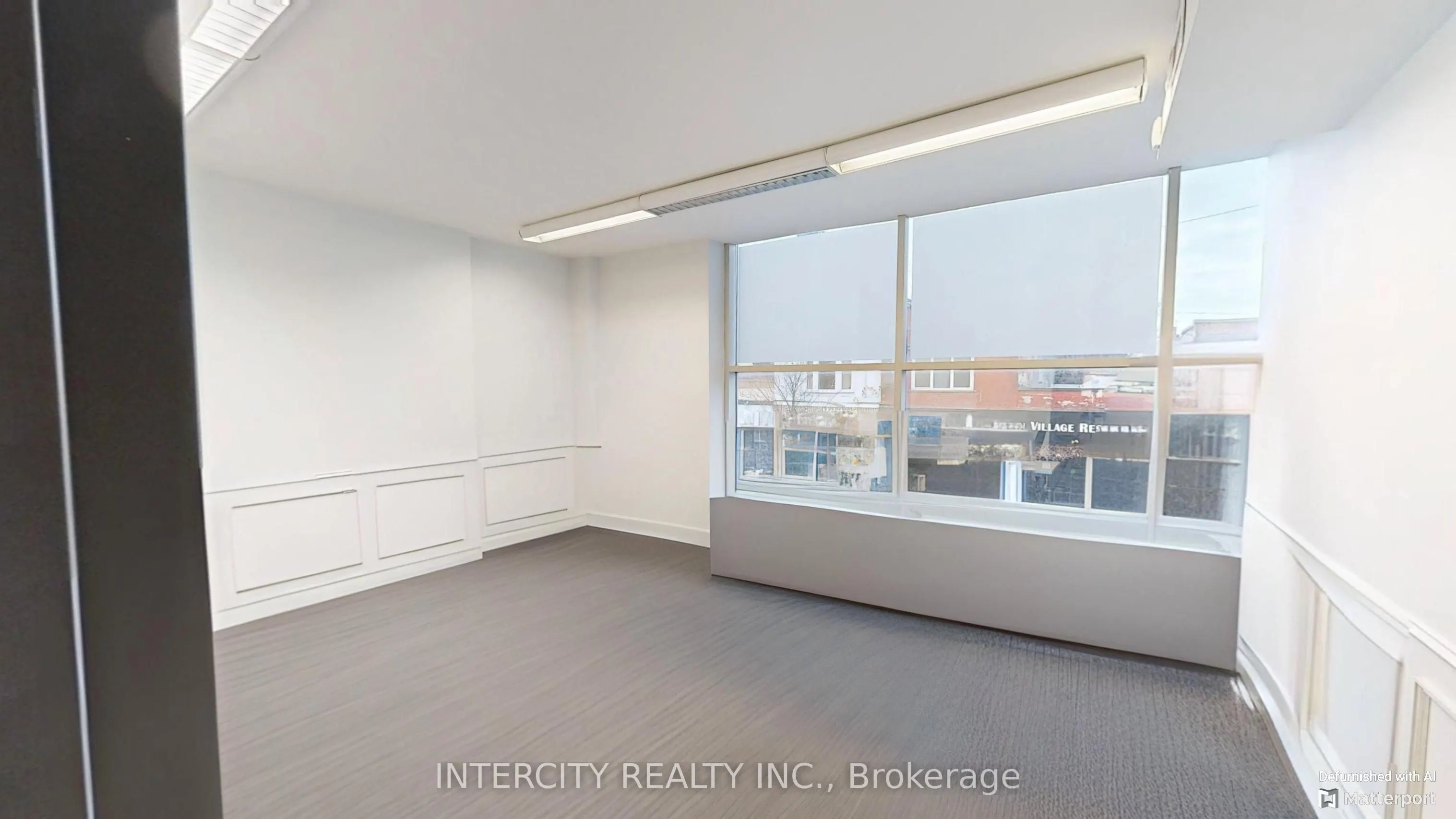 627 Bloor Street W, #2nd Flr