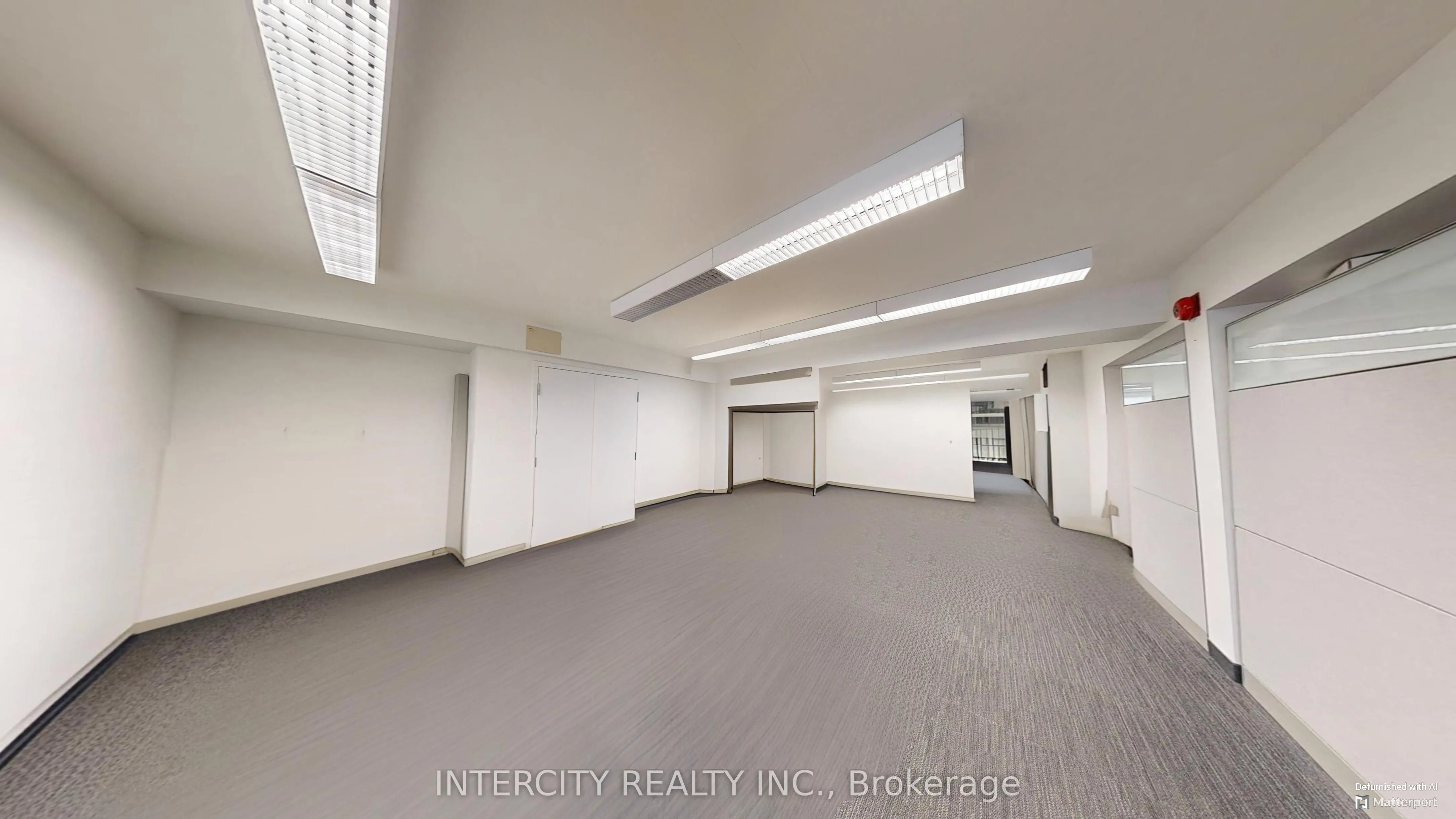 627 Bloor Street W, #2nd Flr