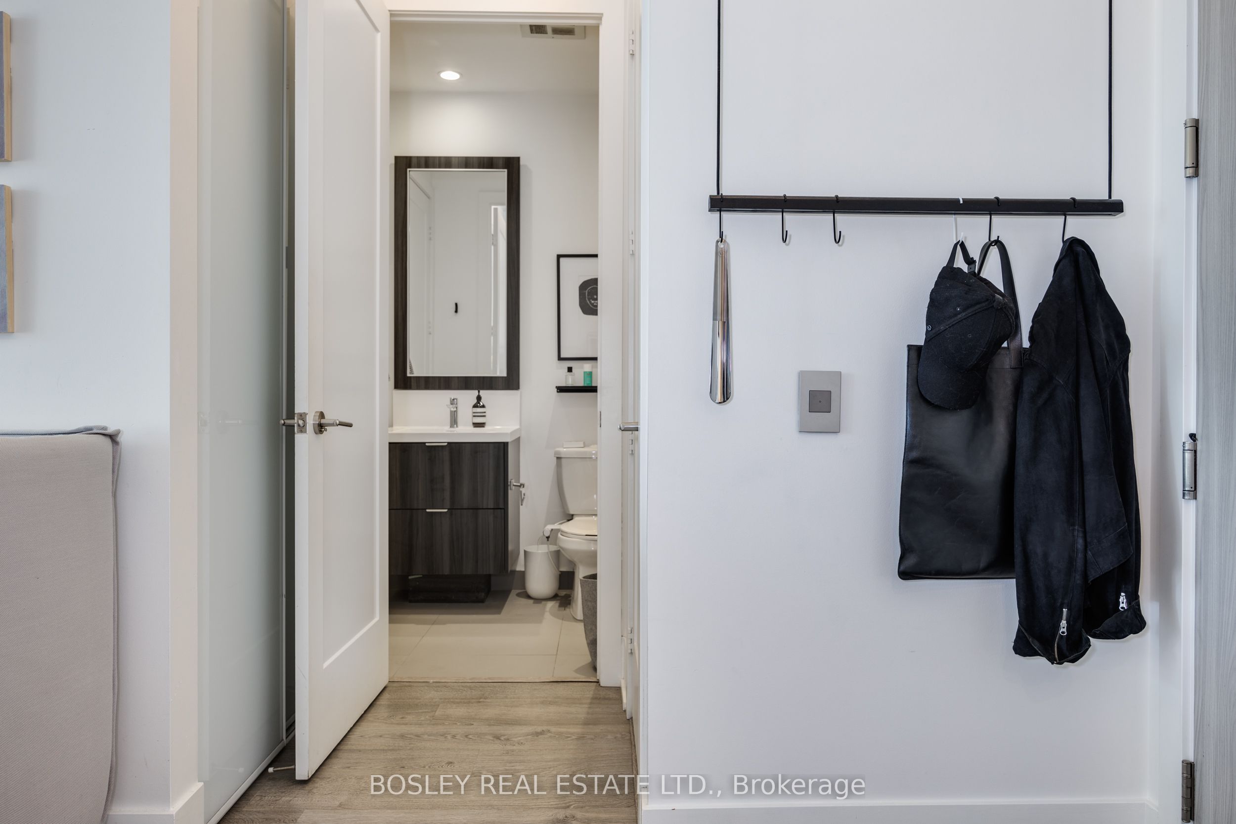 80 Vanauley Street, #PH16
