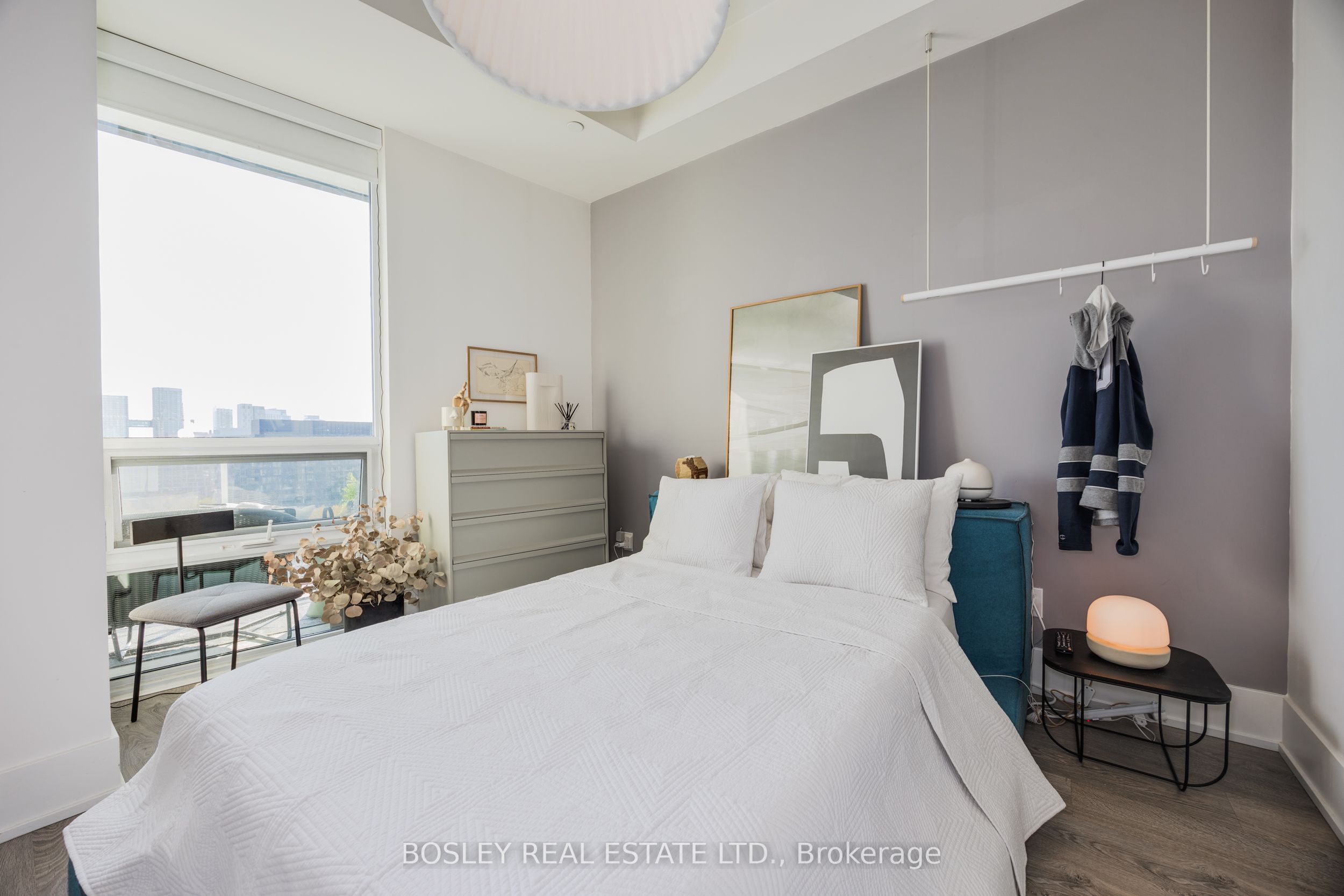 80 Vanauley Street, #PH16