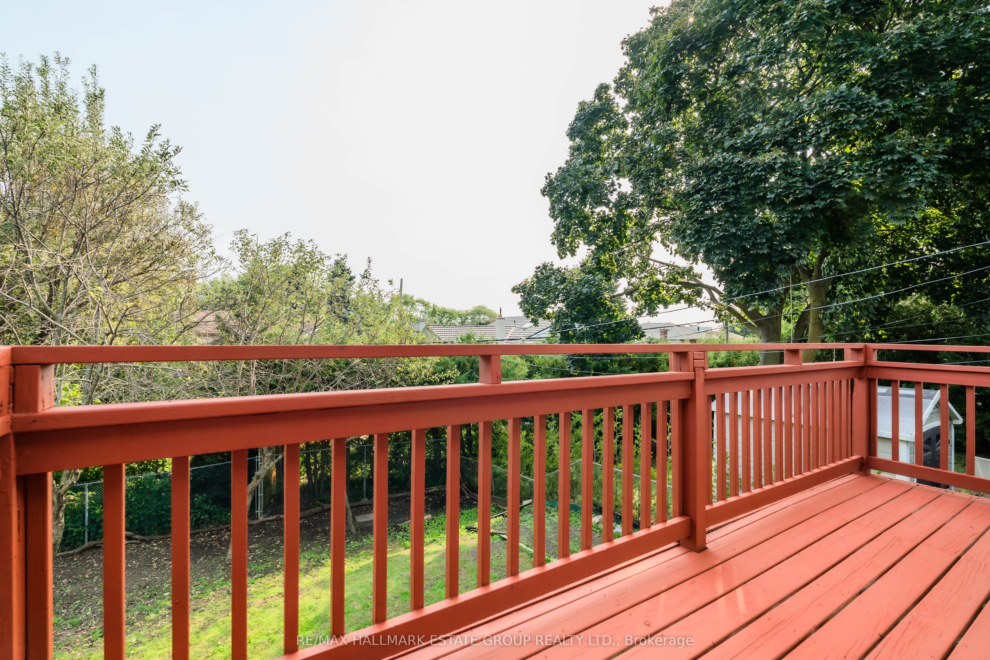 215 Sloane Avenue