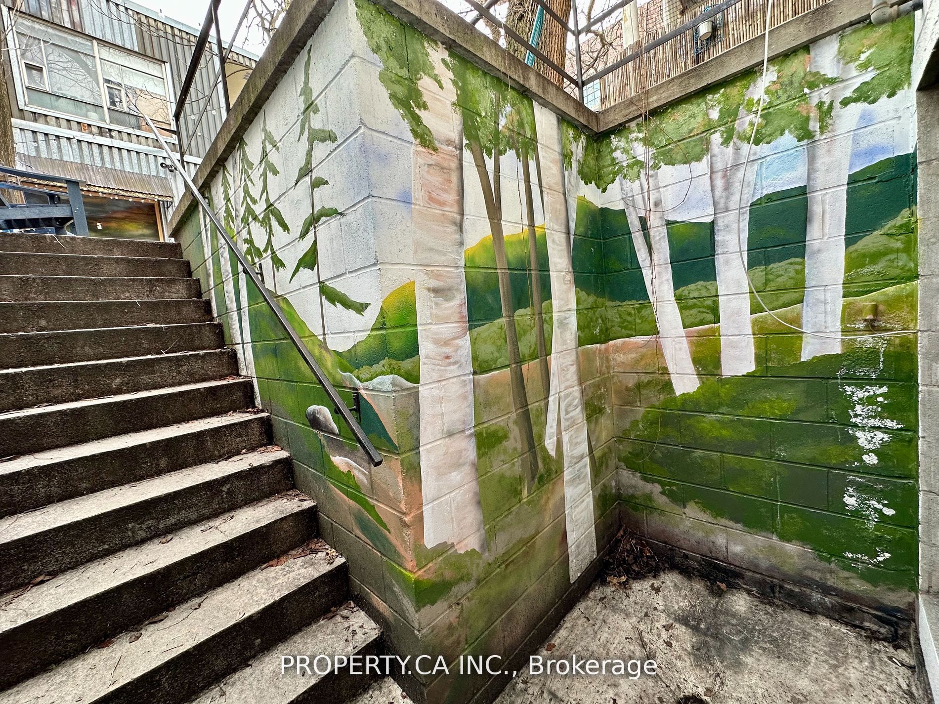 883 Queen Street W, #B1