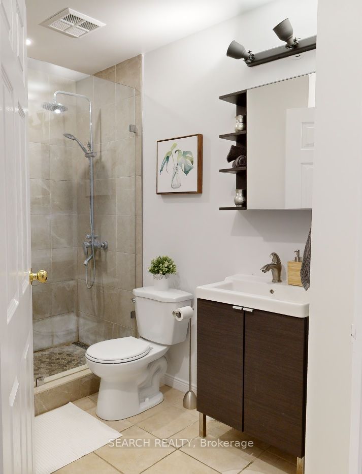 778 Sheppard Avenue W, #306