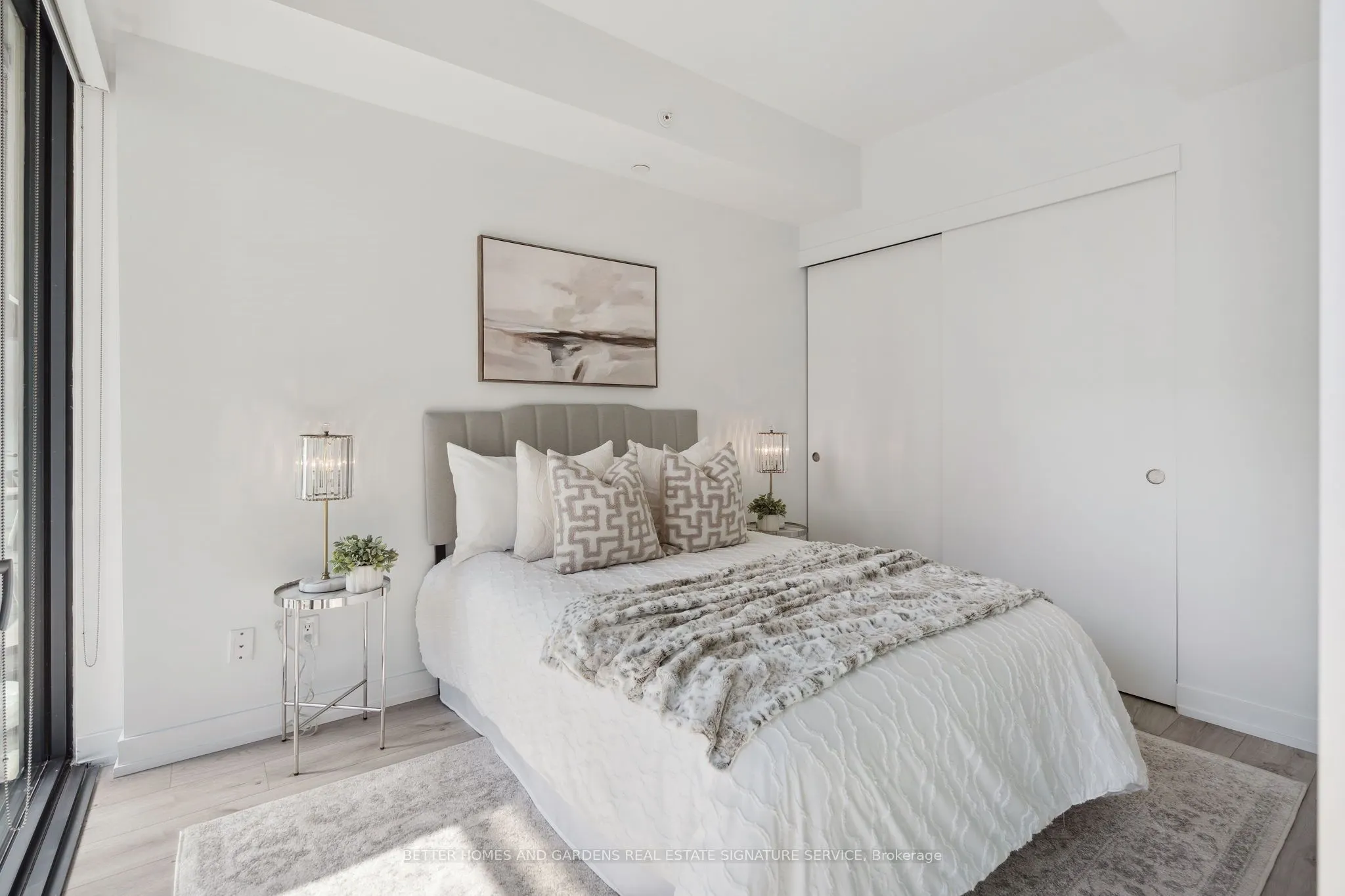 161 Roehampton Avenue, #515